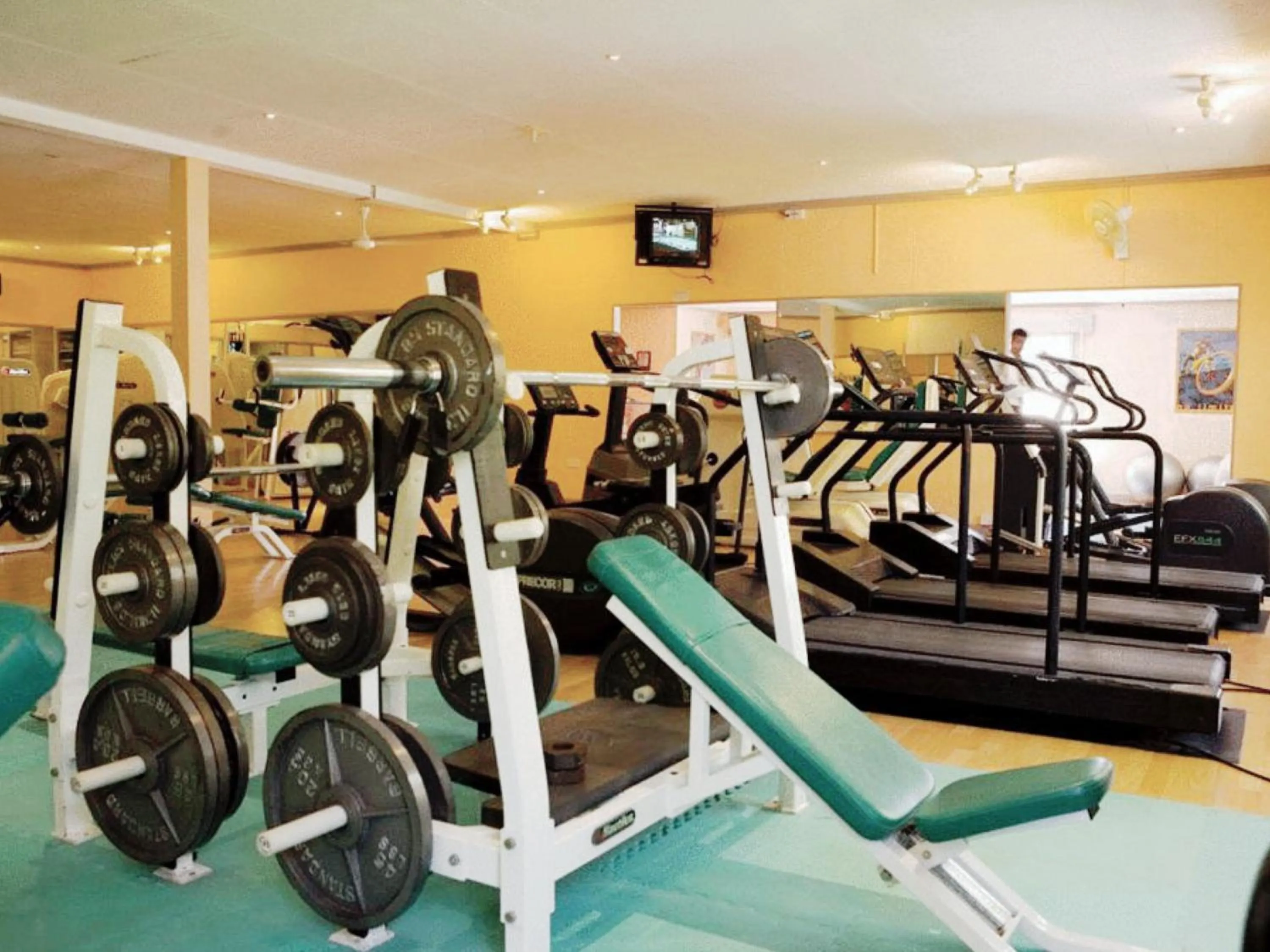 Fitness centre/facilities in Mansouri Mansions Hotel