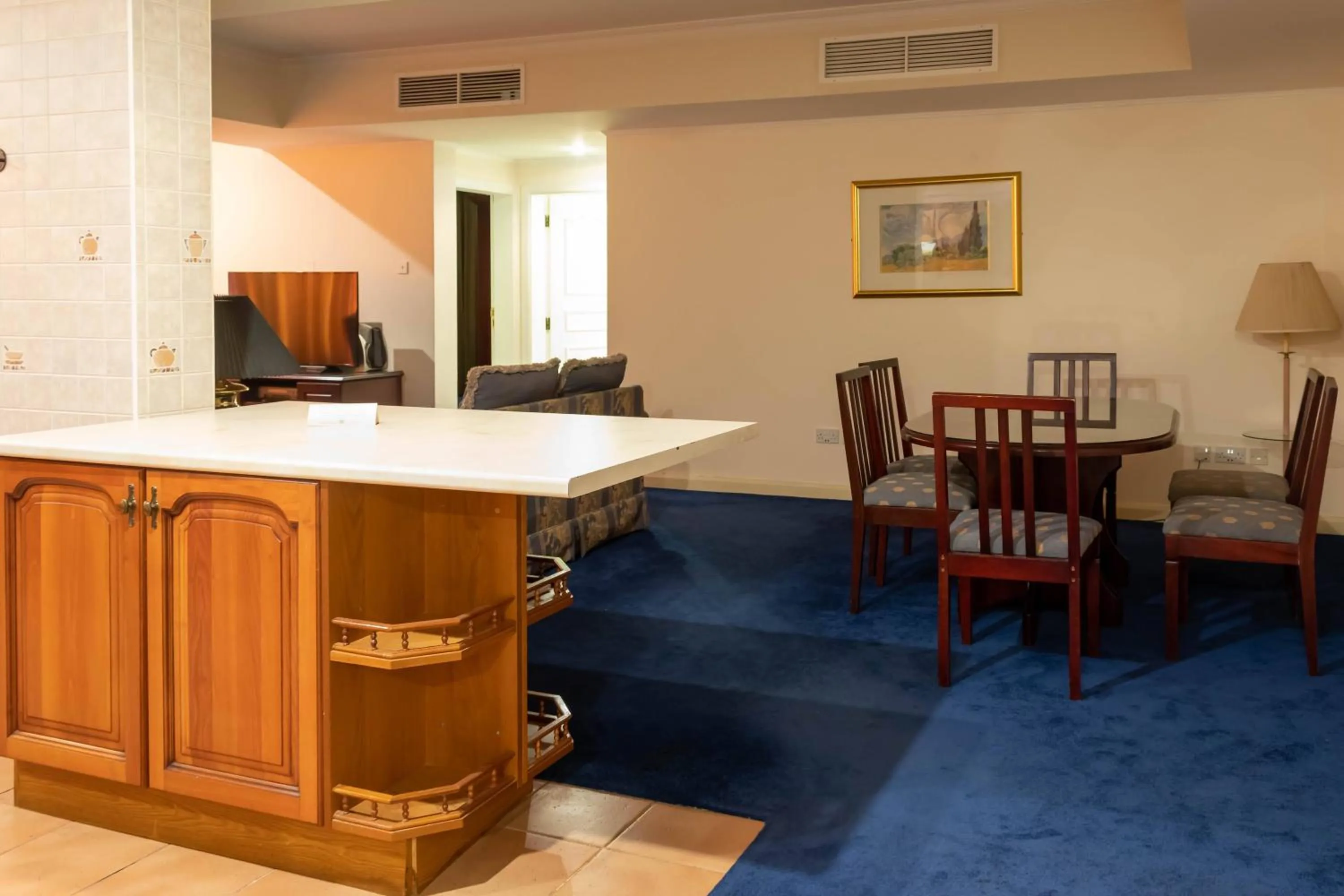 Kitchen or kitchenette in Mansouri Mansions Hotel