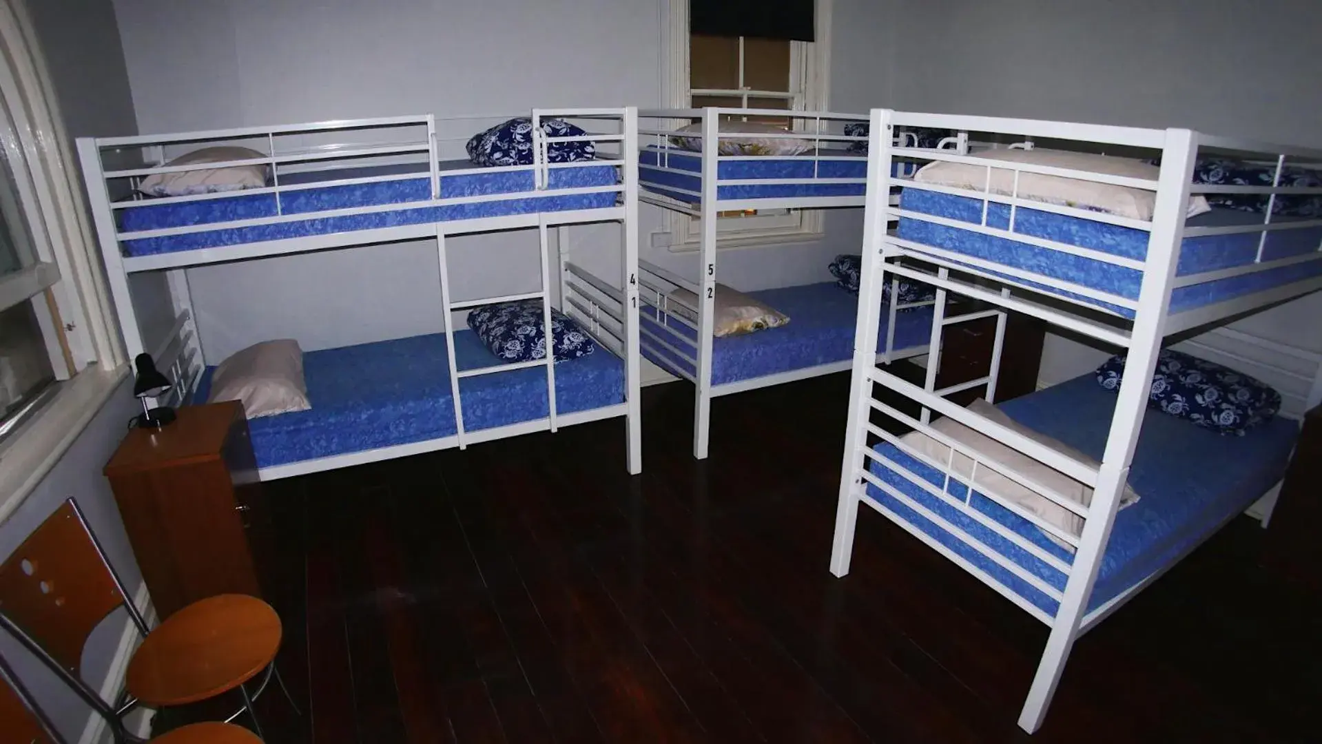 Bed in 6-Bed Male Dormitory Room in Geraldton Backpackers Bed in 6-Bed Male Dormitory Room in Geraldton Backpackers