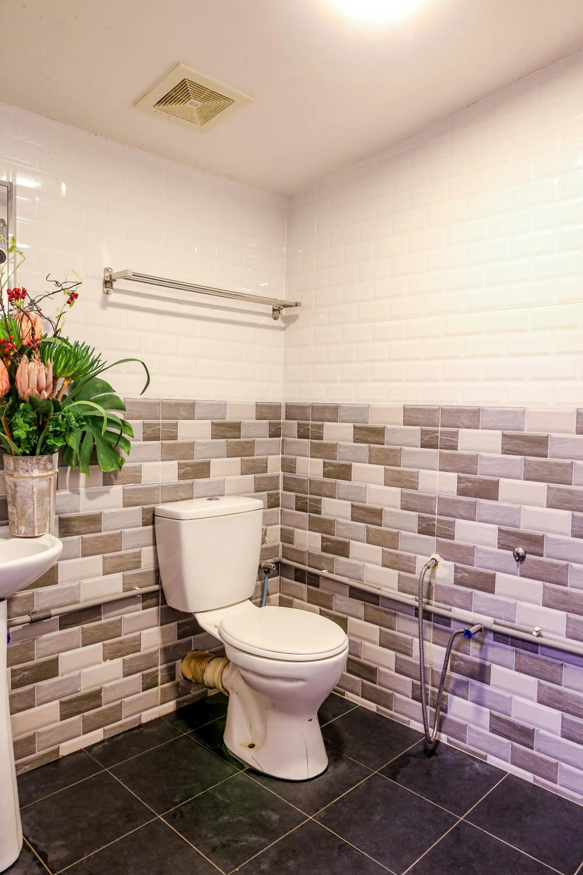 Toilet in Langkapuri Resort Langkawi