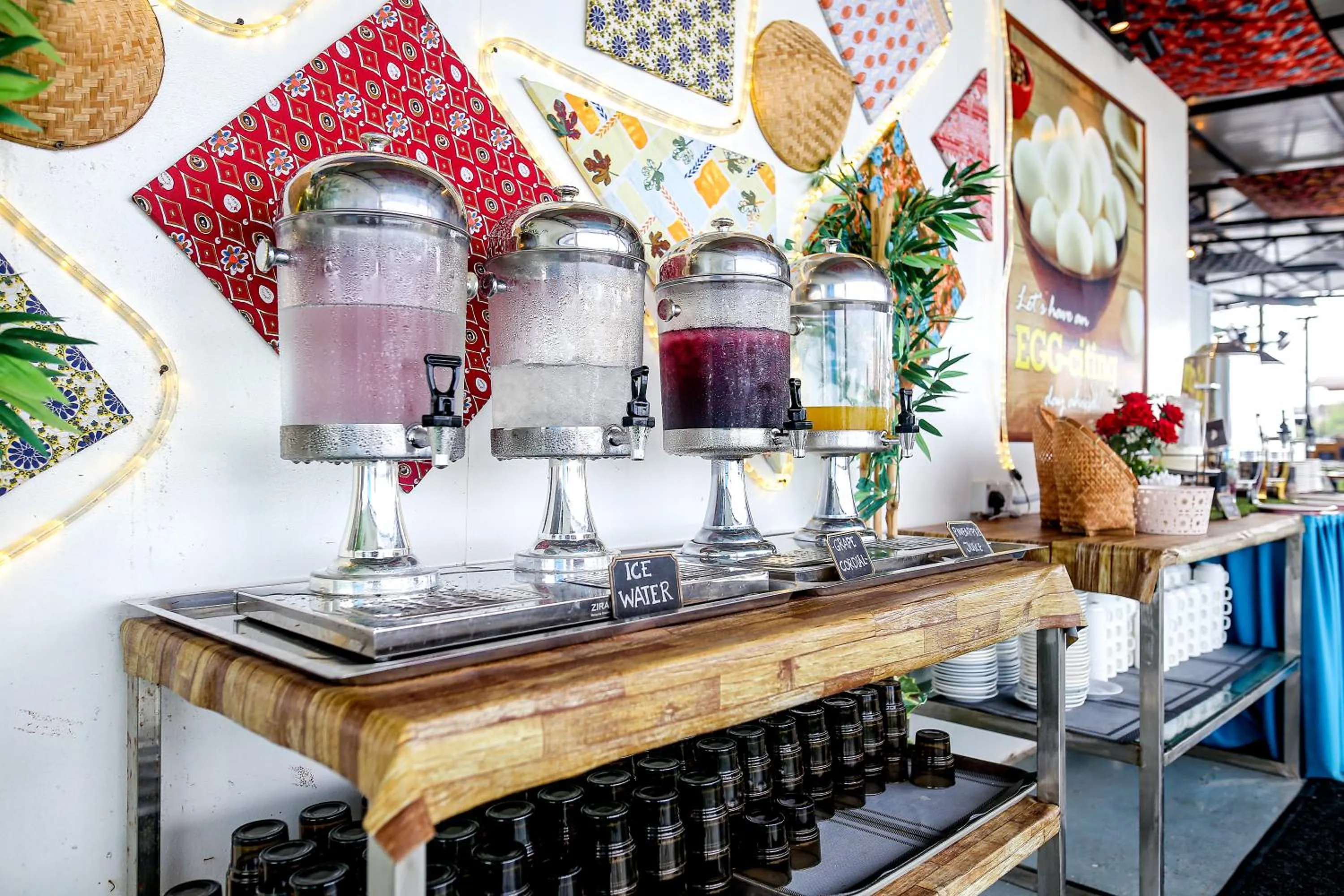 Restaurant/places to eat in Langkapuri Resort Langkawi