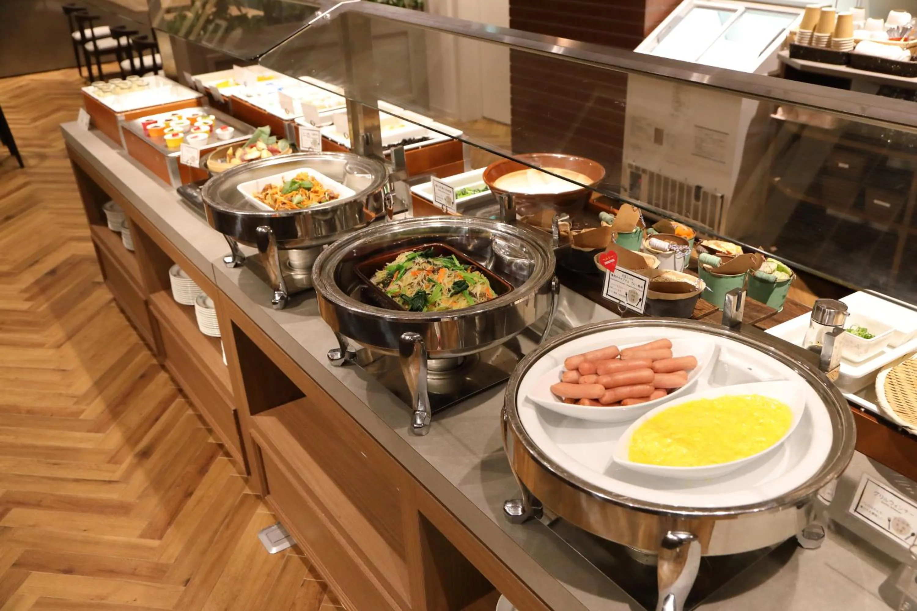 Food and drinks in Osaka Corona Hotel