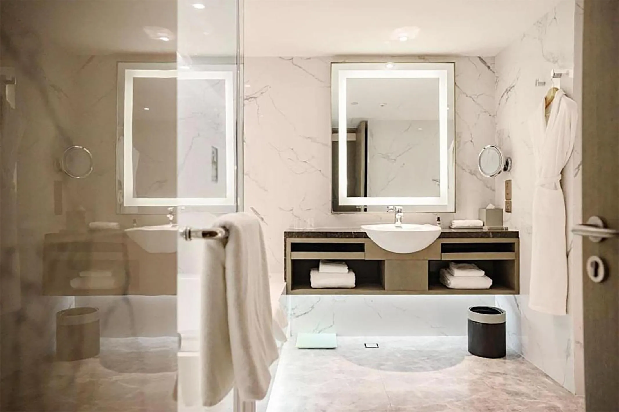 Toilet in Hyatt Regency Metropolitan Chongqing