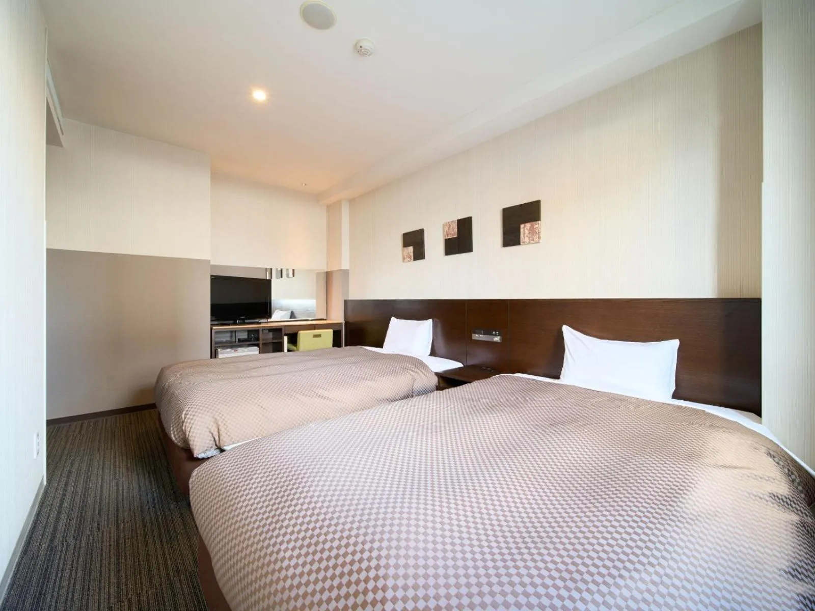 Photo of the whole room, Bed in Meitetsu Inn Kariya