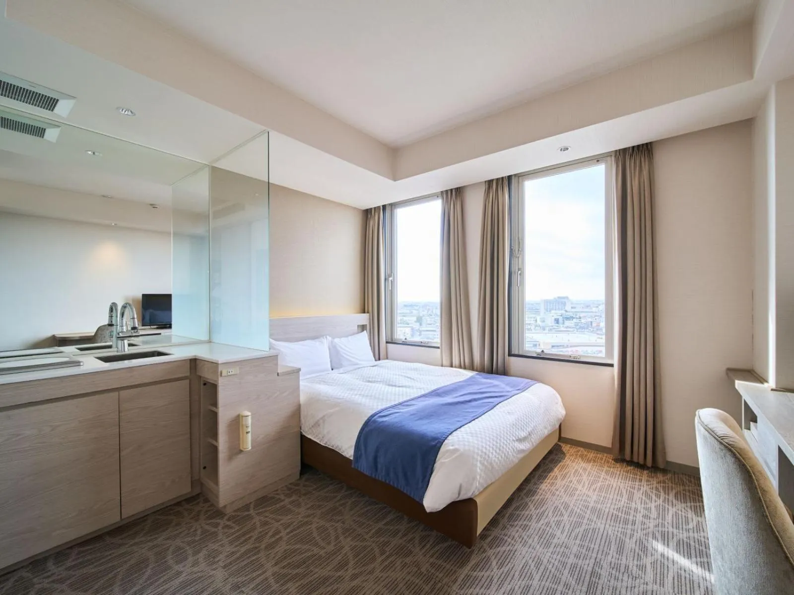 Photo of the whole room, Bed in Meitetsu Inn Kariya