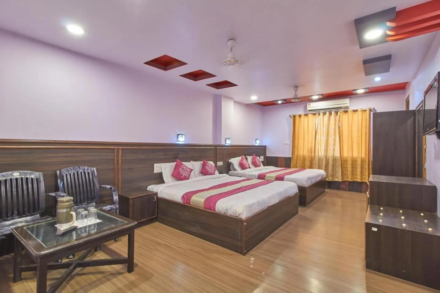 Bedroom in Hotel Deep Palace Near Bus Stand Udaipole