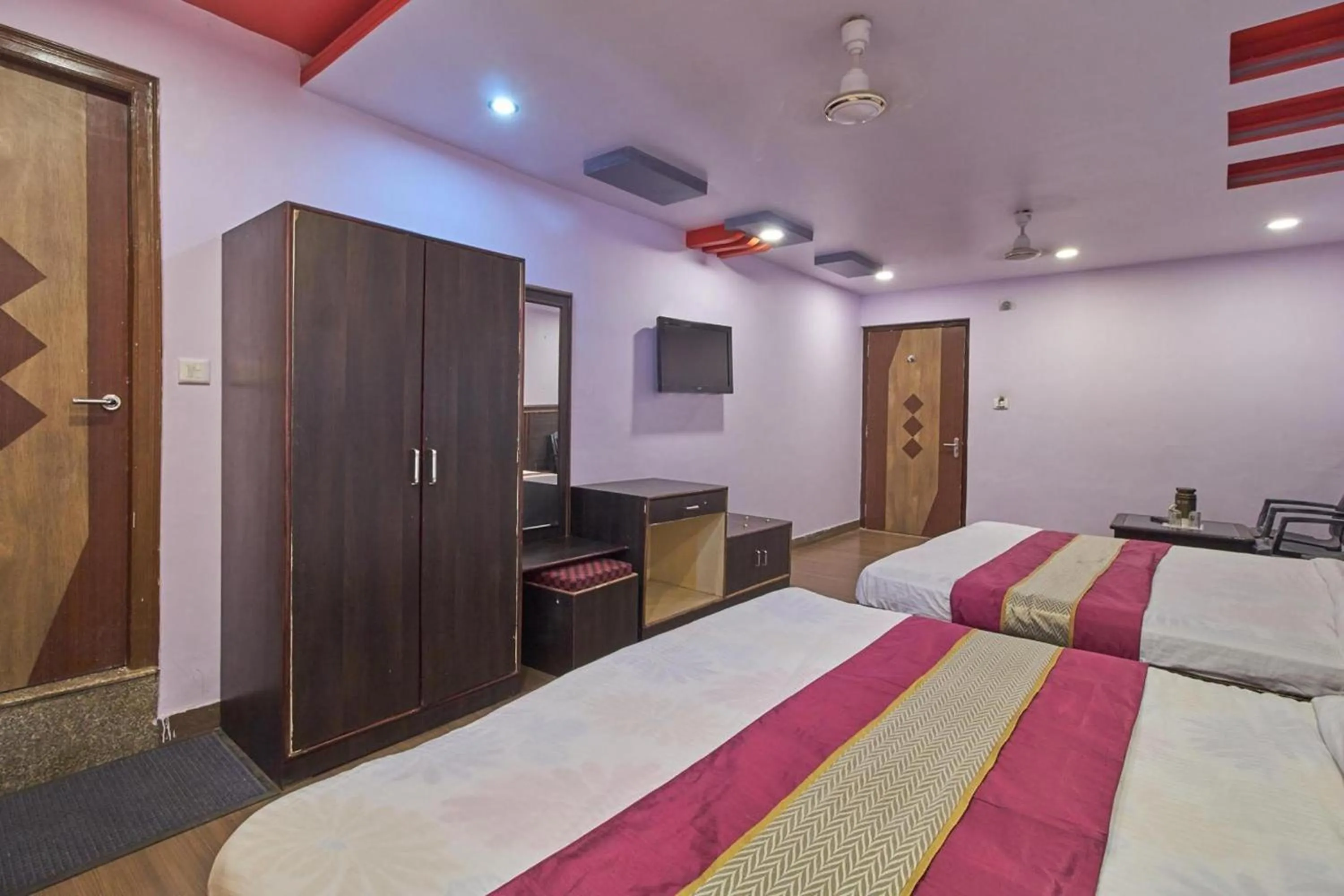 Bedroom in Hotel Deep Palace Near Bus Stand Udaipole