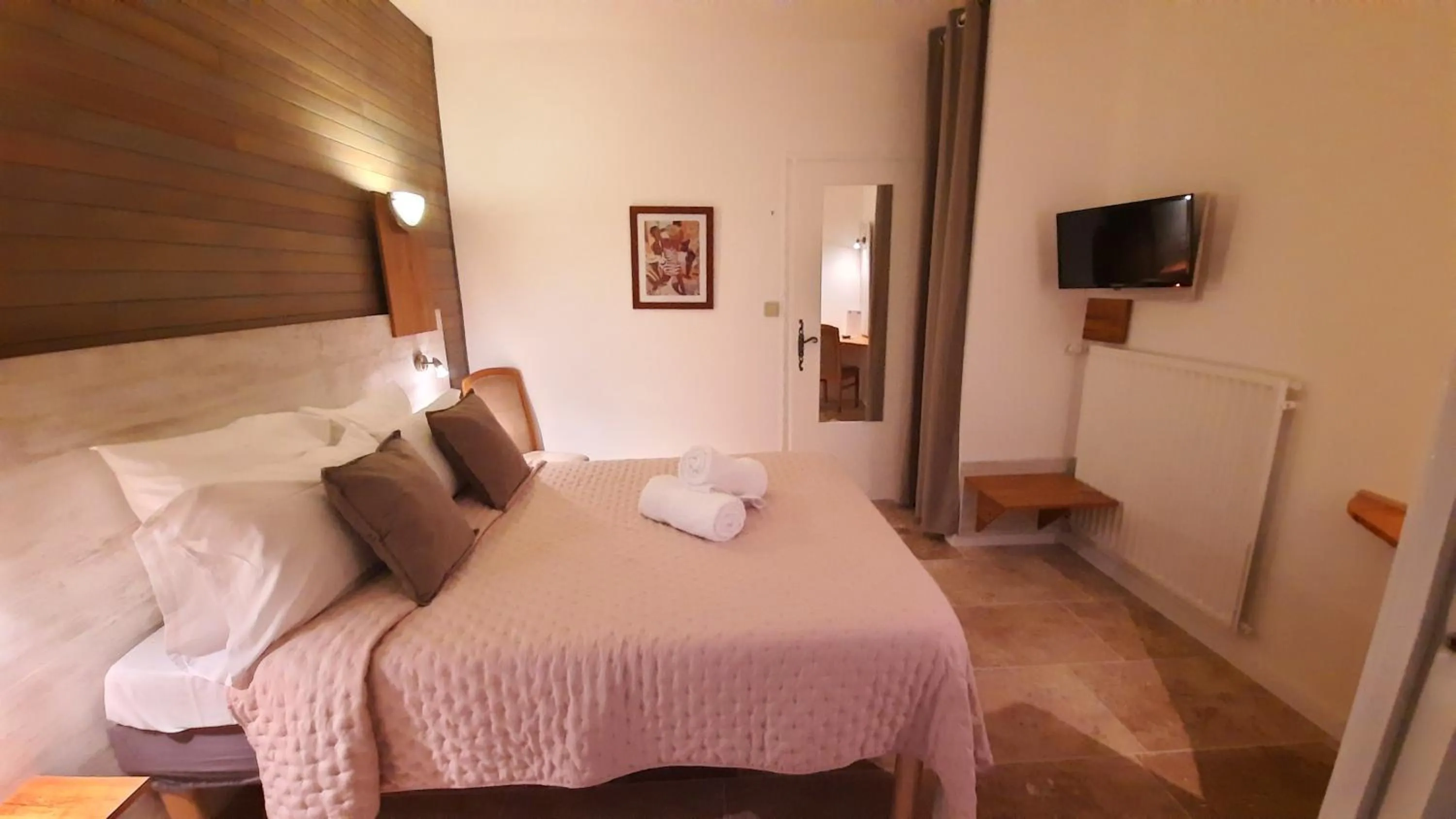 Bedroom, Bed in Hôtel De La Barbacane