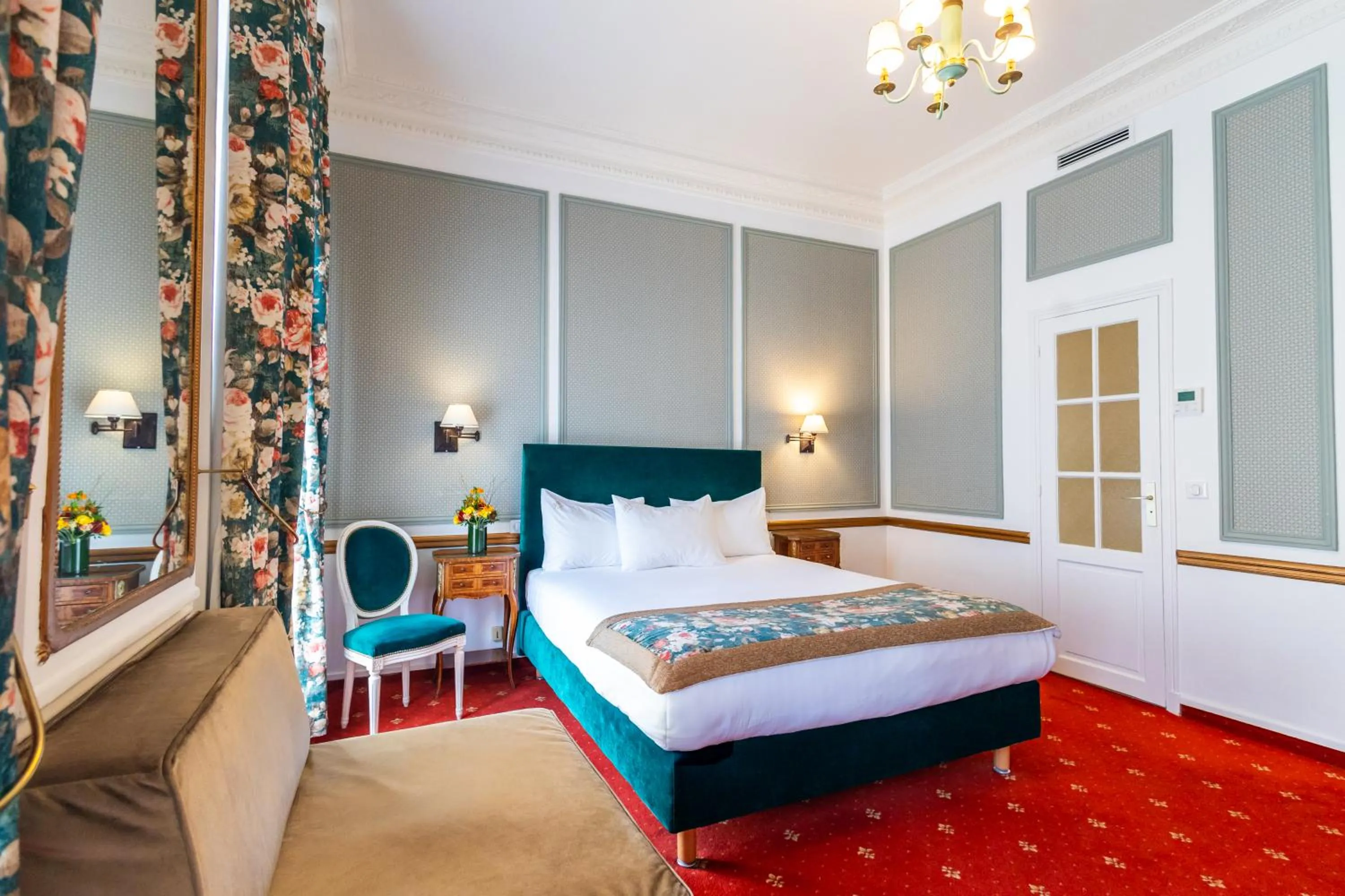 Bedroom, Bed in Belfast