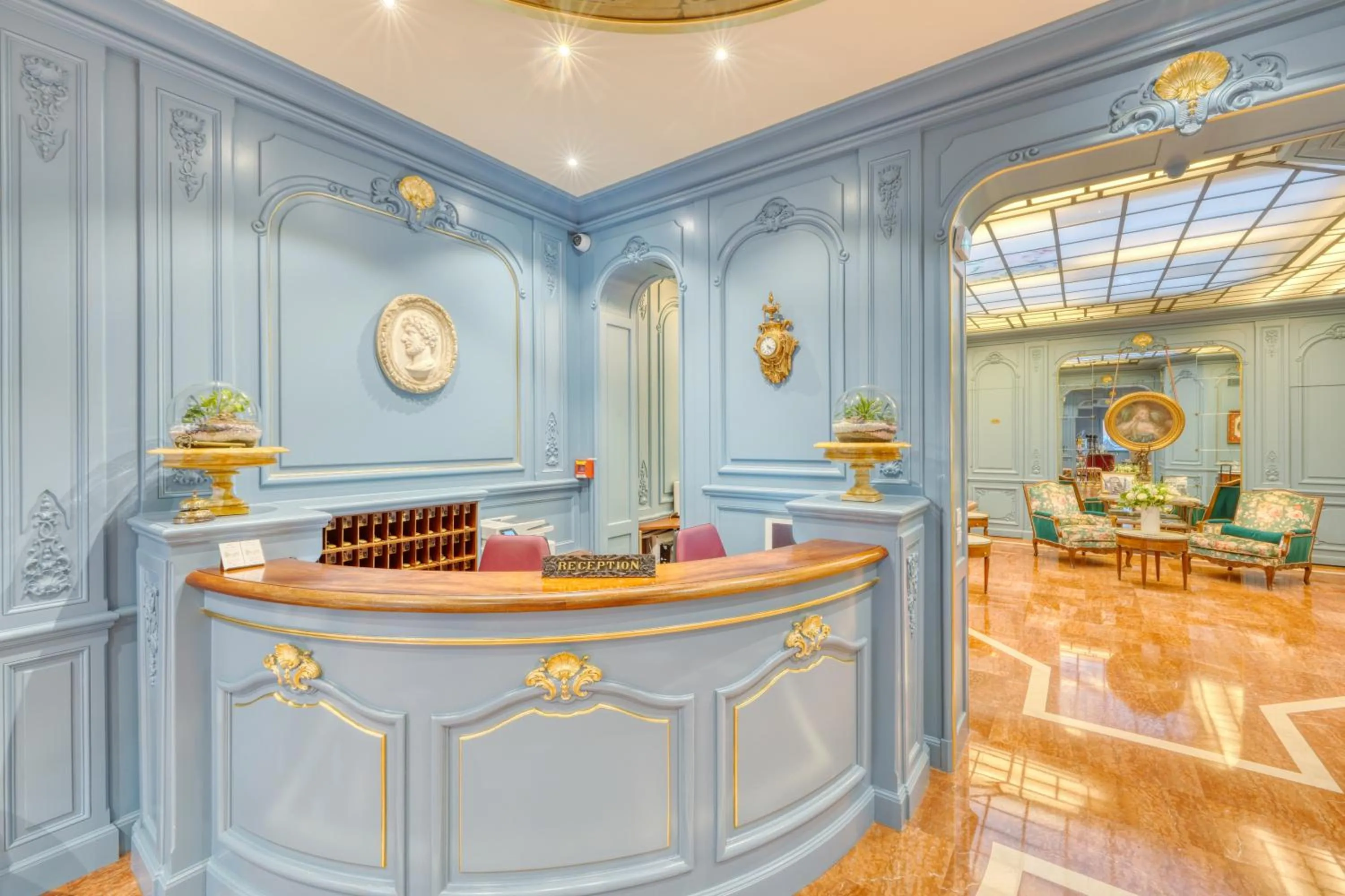 Lobby or reception in Belfast