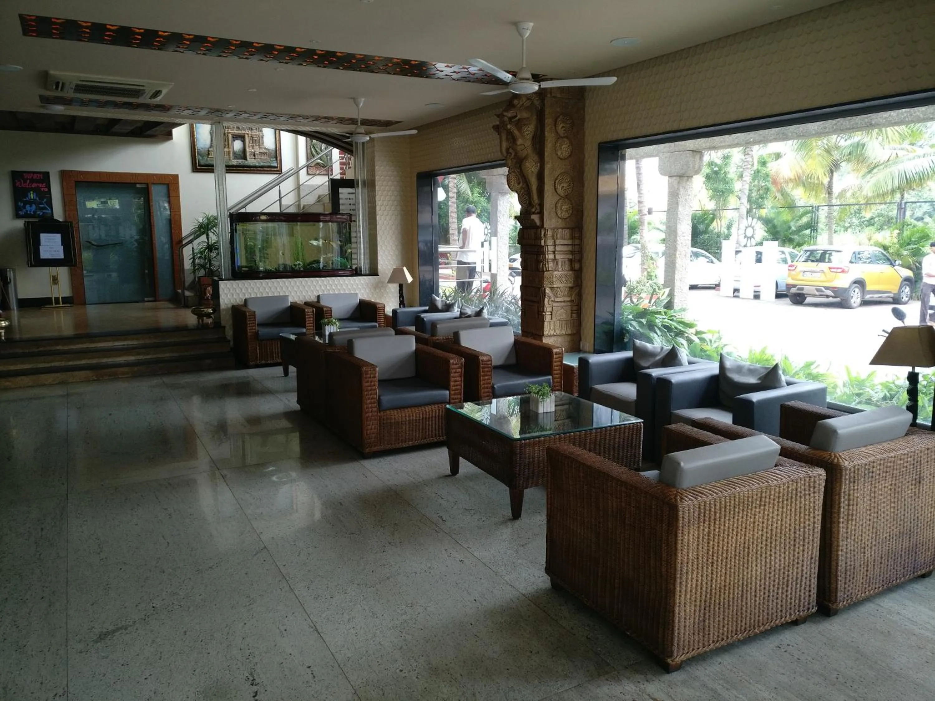 Restaurant/places to eat in Hotel Hampi International