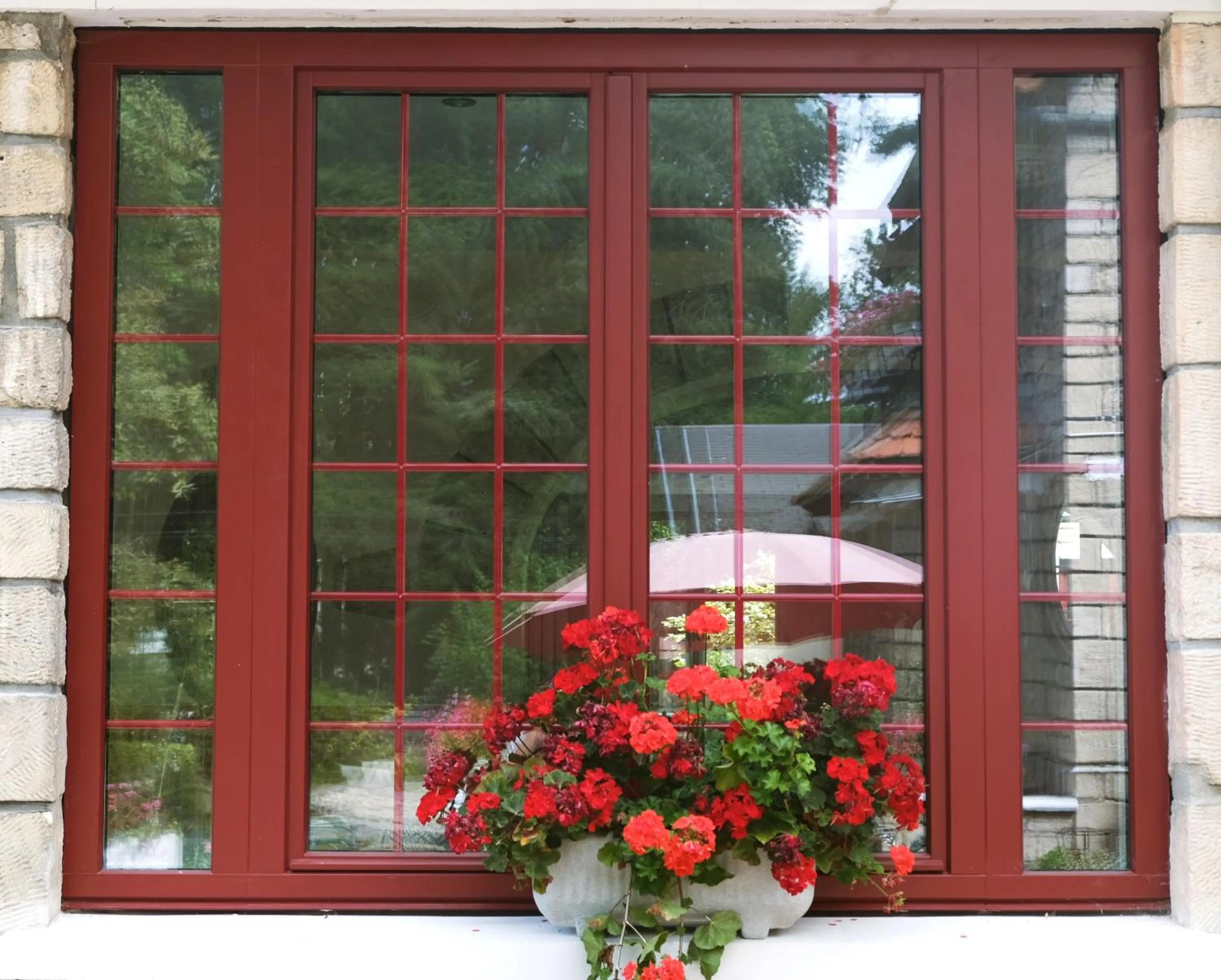 Property building in Hostellerie Du Lys