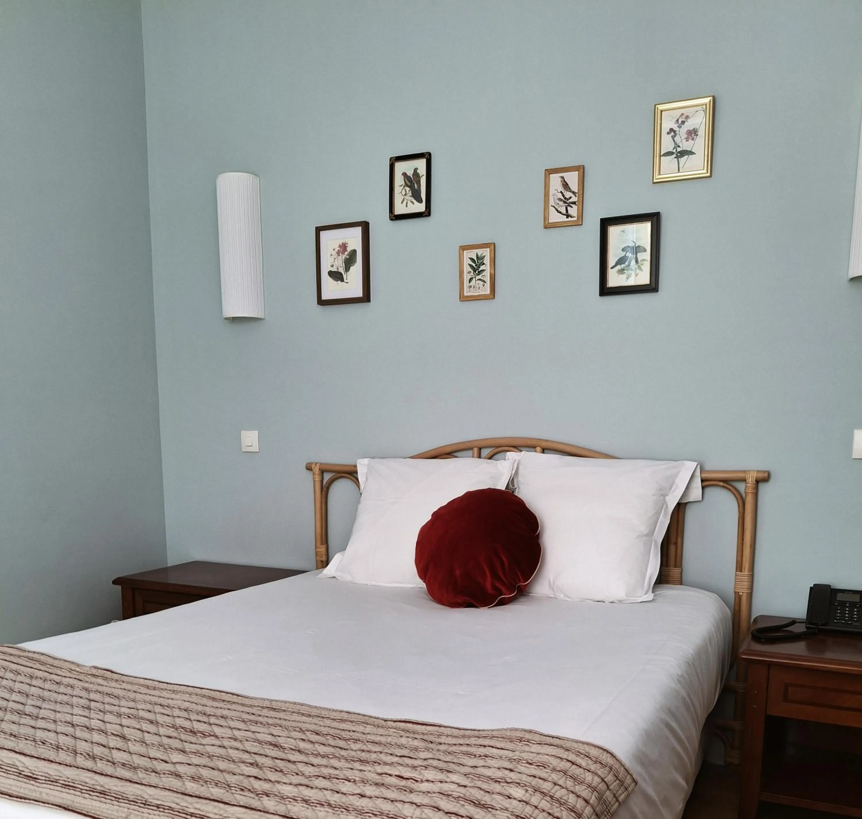 Bedroom, Bed in Hostellerie Du Lys