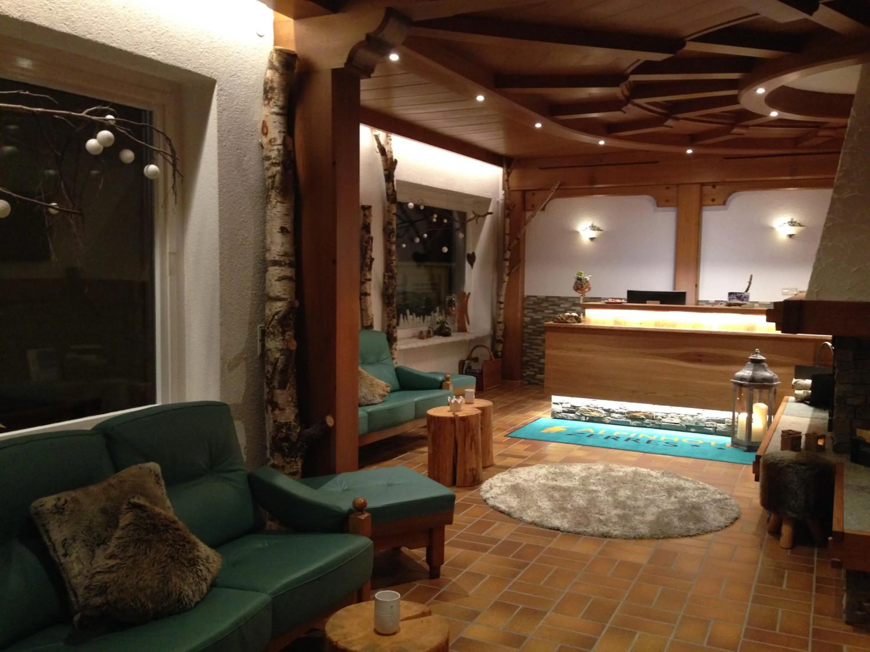 Communal lounge/ TV room in Hotel Zerres