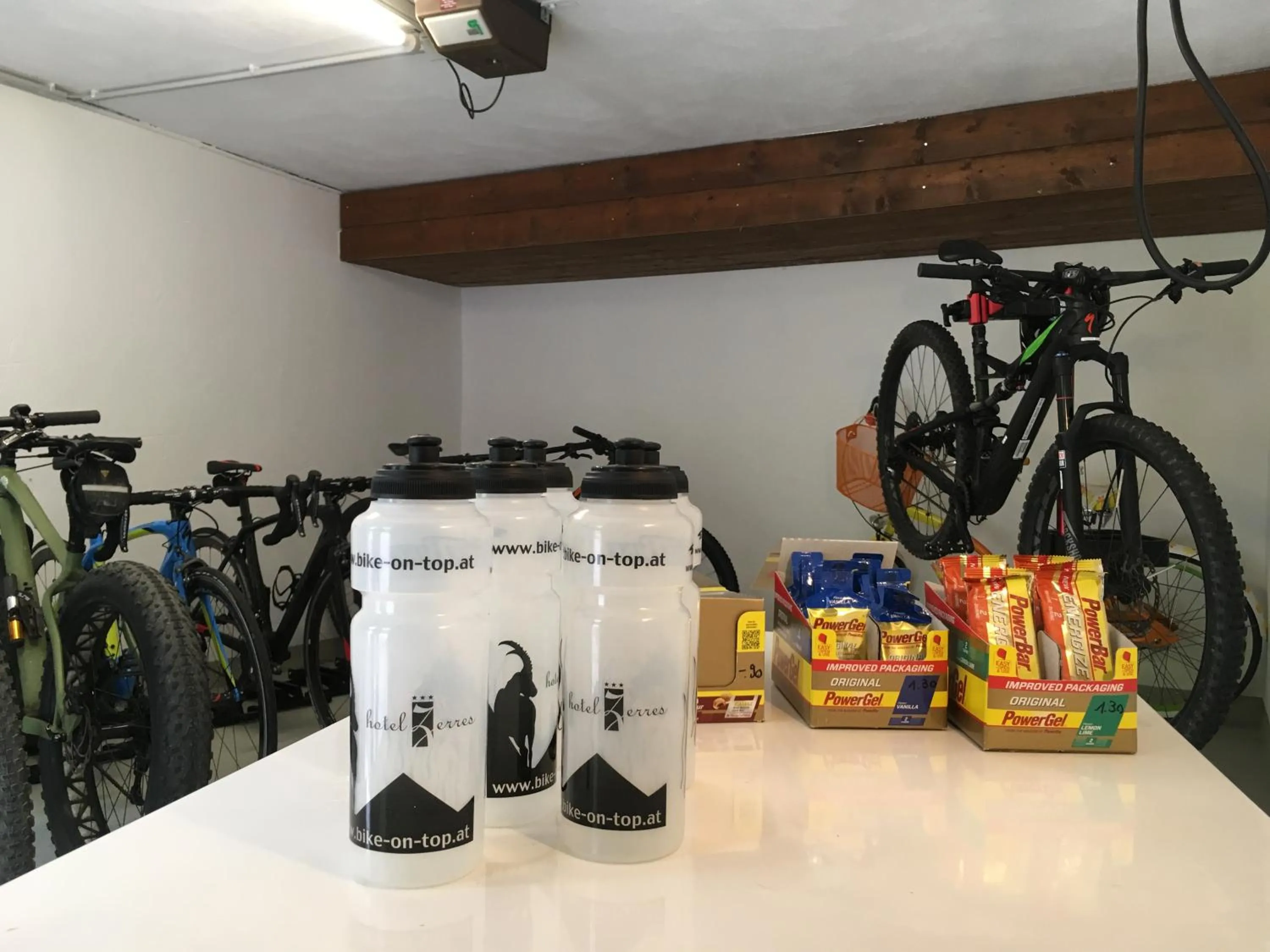 Cycling in Hotel Zerres