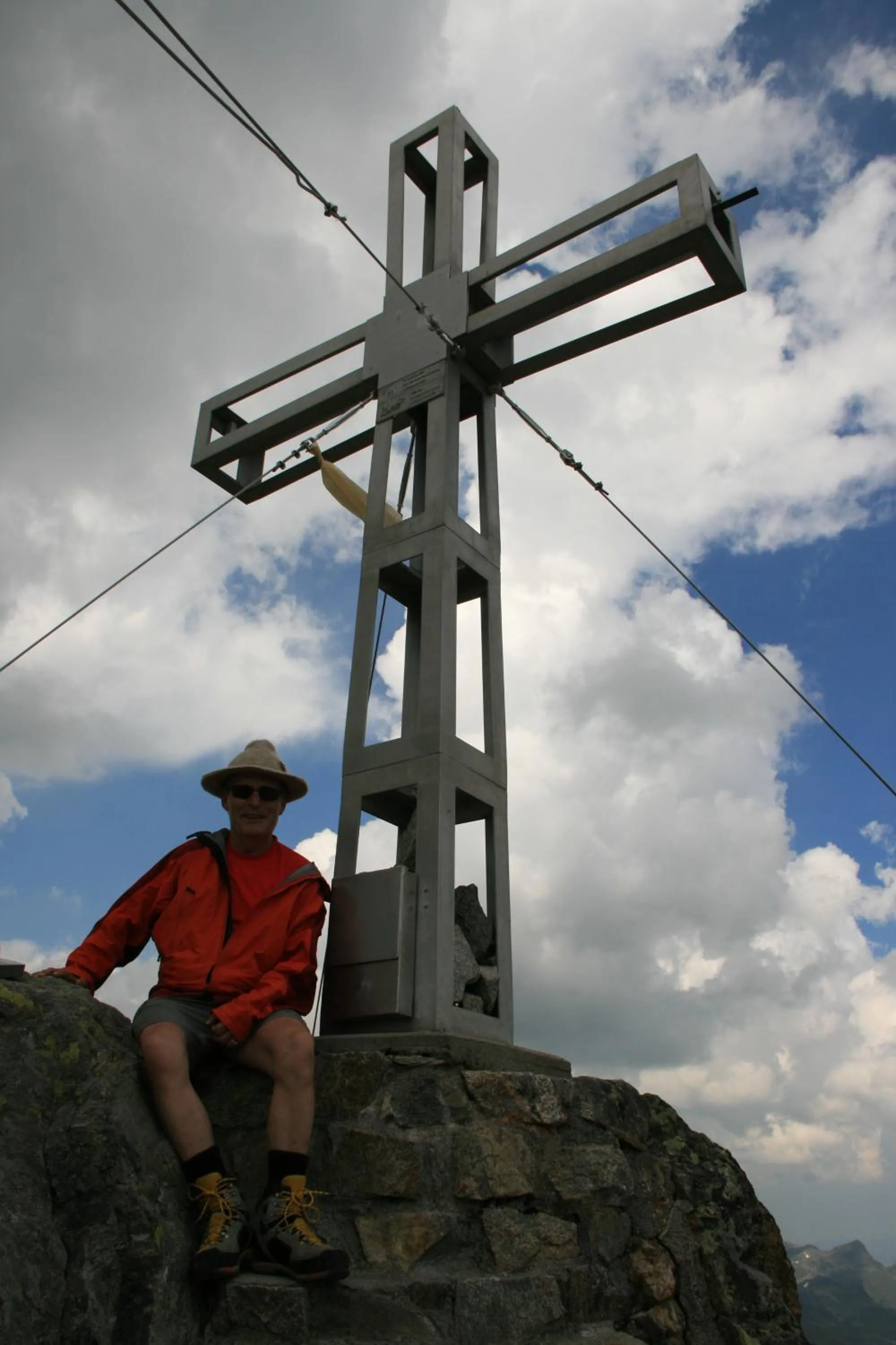 Hiking in Hotel Zerres