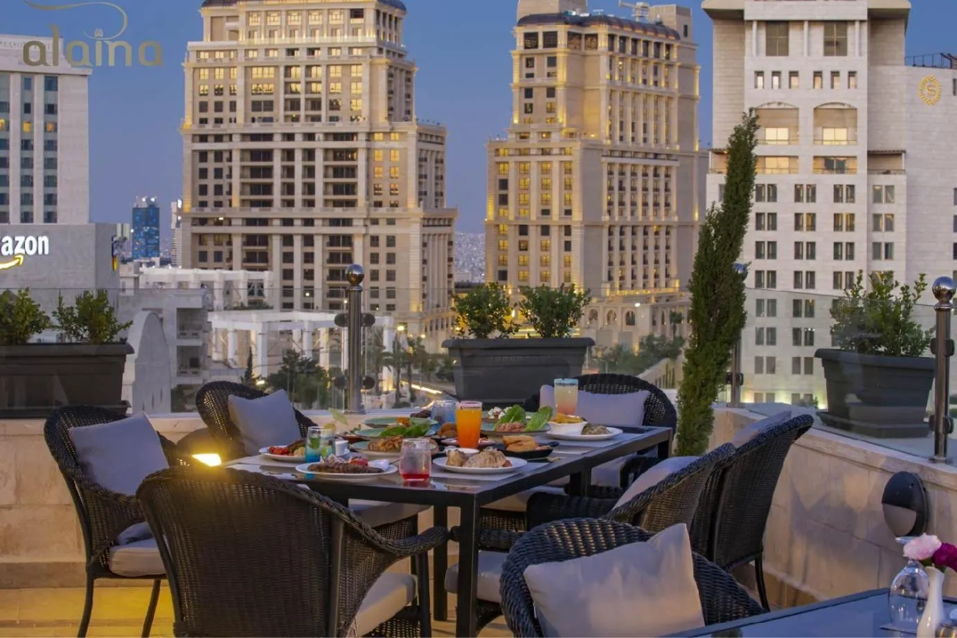 Restaurant/places to eat in Retaj Hotel