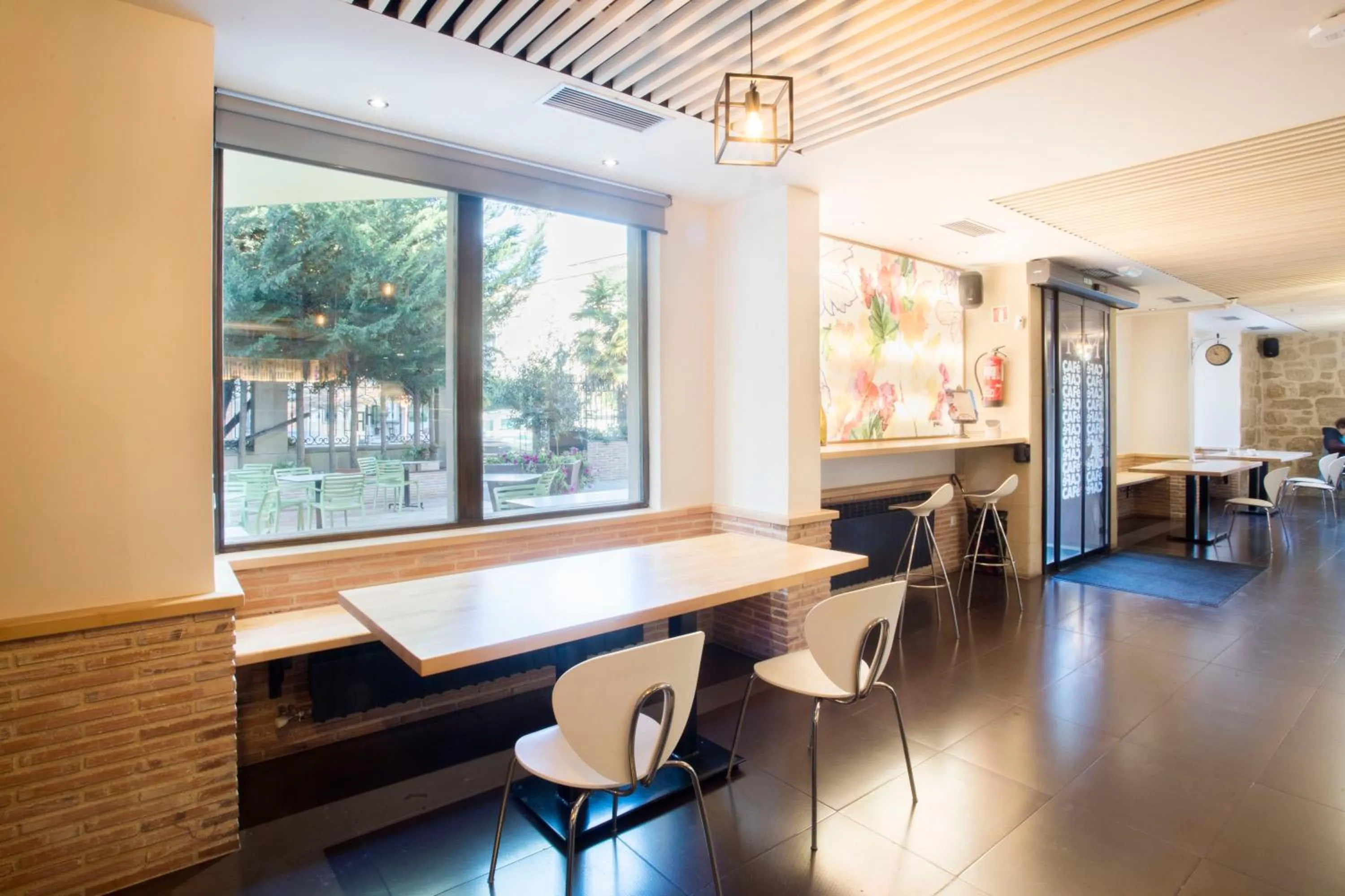 Lounge or bar in Hotel Arrope