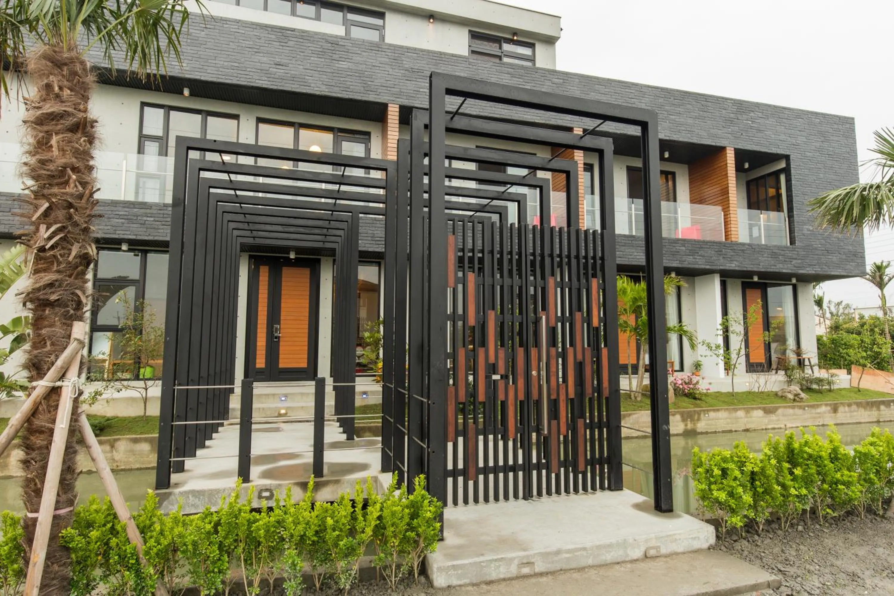 Property building in Island Sunrise