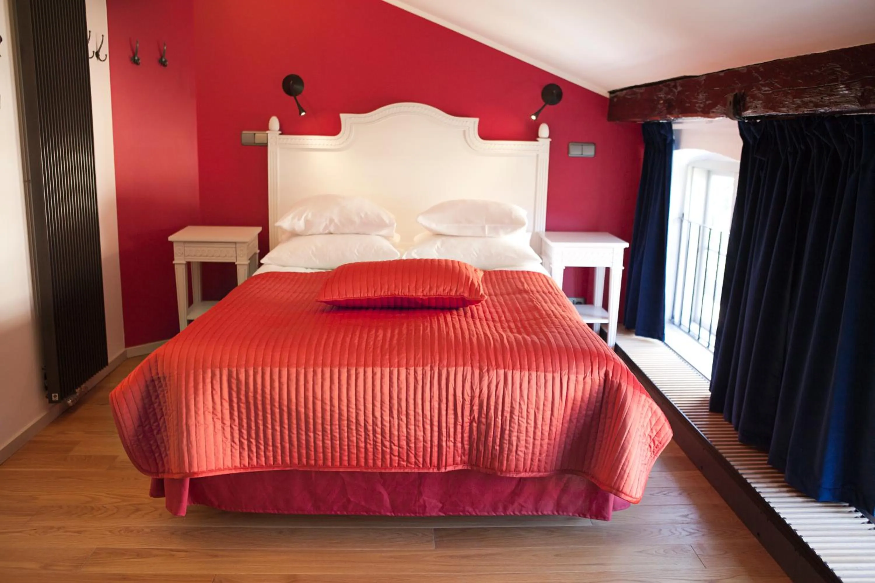 Bed in Hotel Hellstens Malmgård