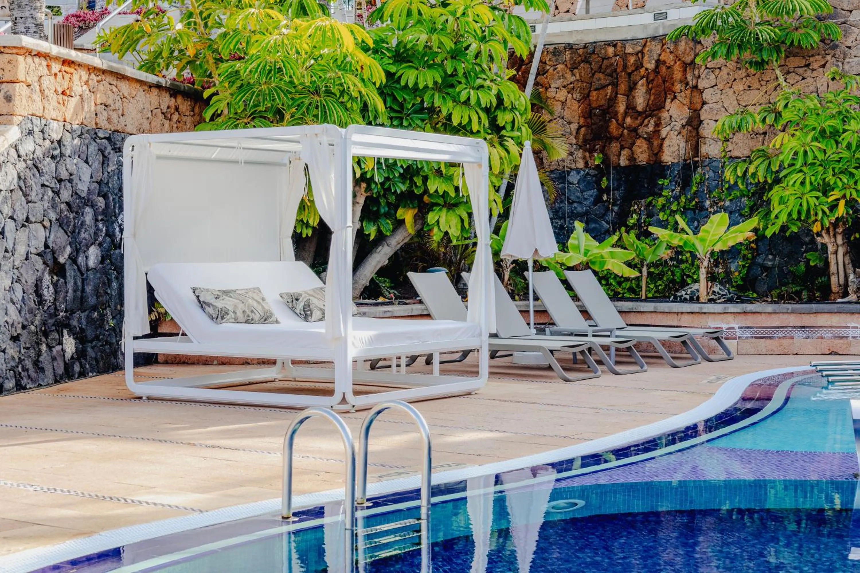 Swimming pool in Landmar Playa La Arena