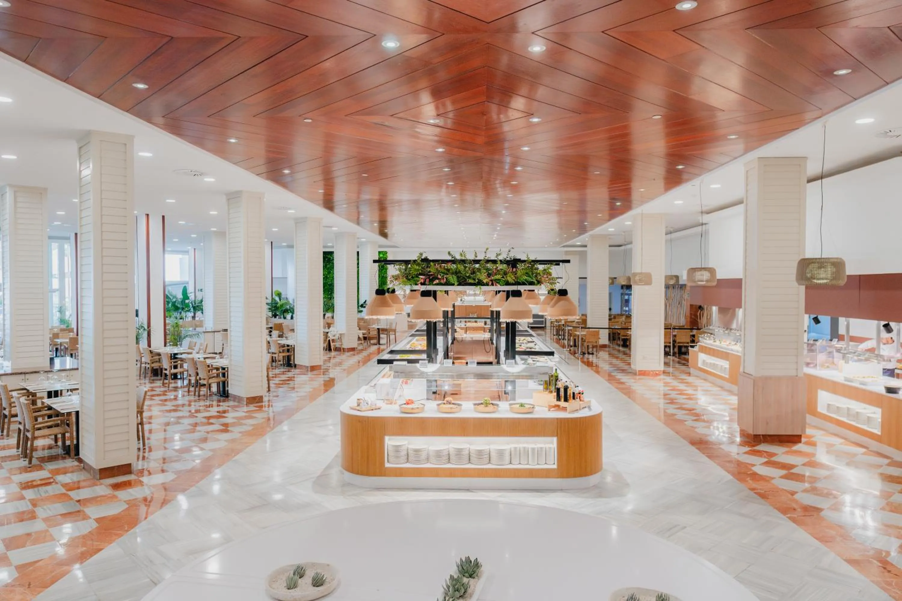 Restaurant/places to eat in Landmar Playa La Arena