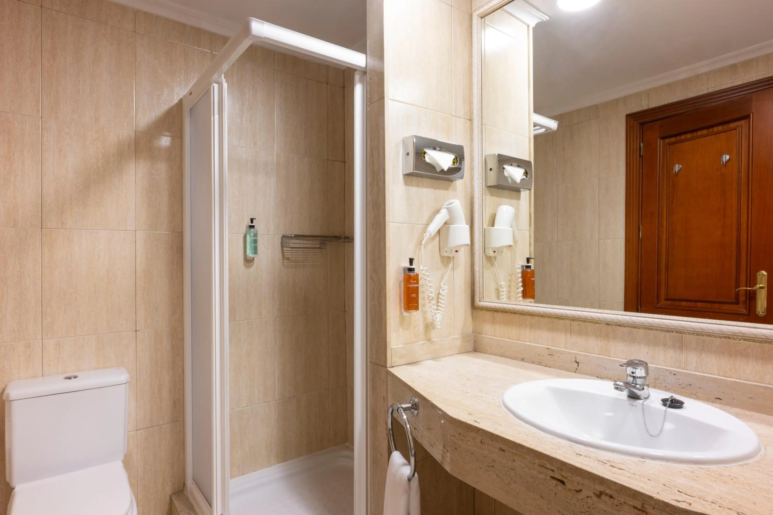 Shower in Landmar Playa La Arena