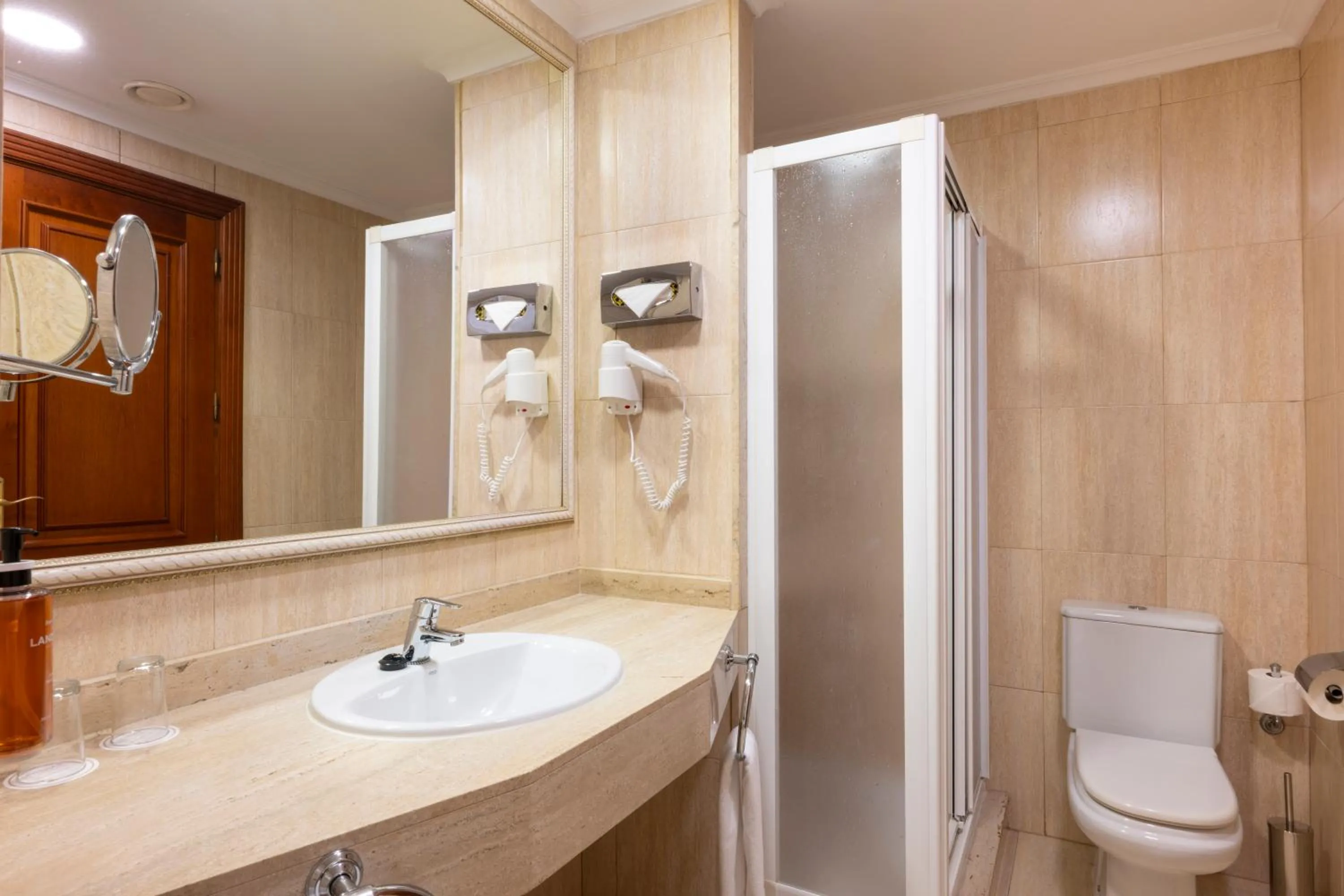 Shower in Landmar Playa La Arena