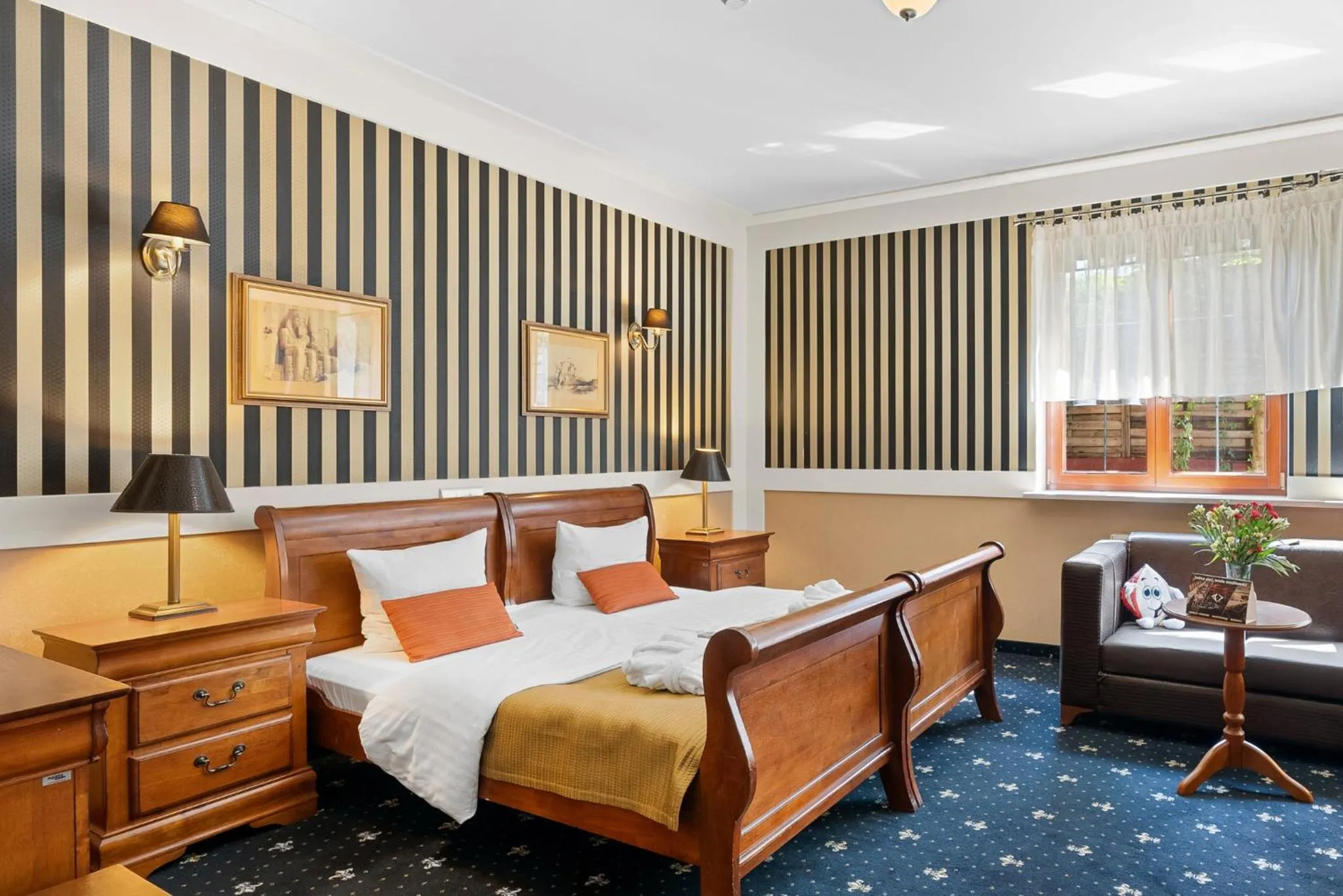 Bed in Hotel Diament Bella Notte Katowice - Chorzów