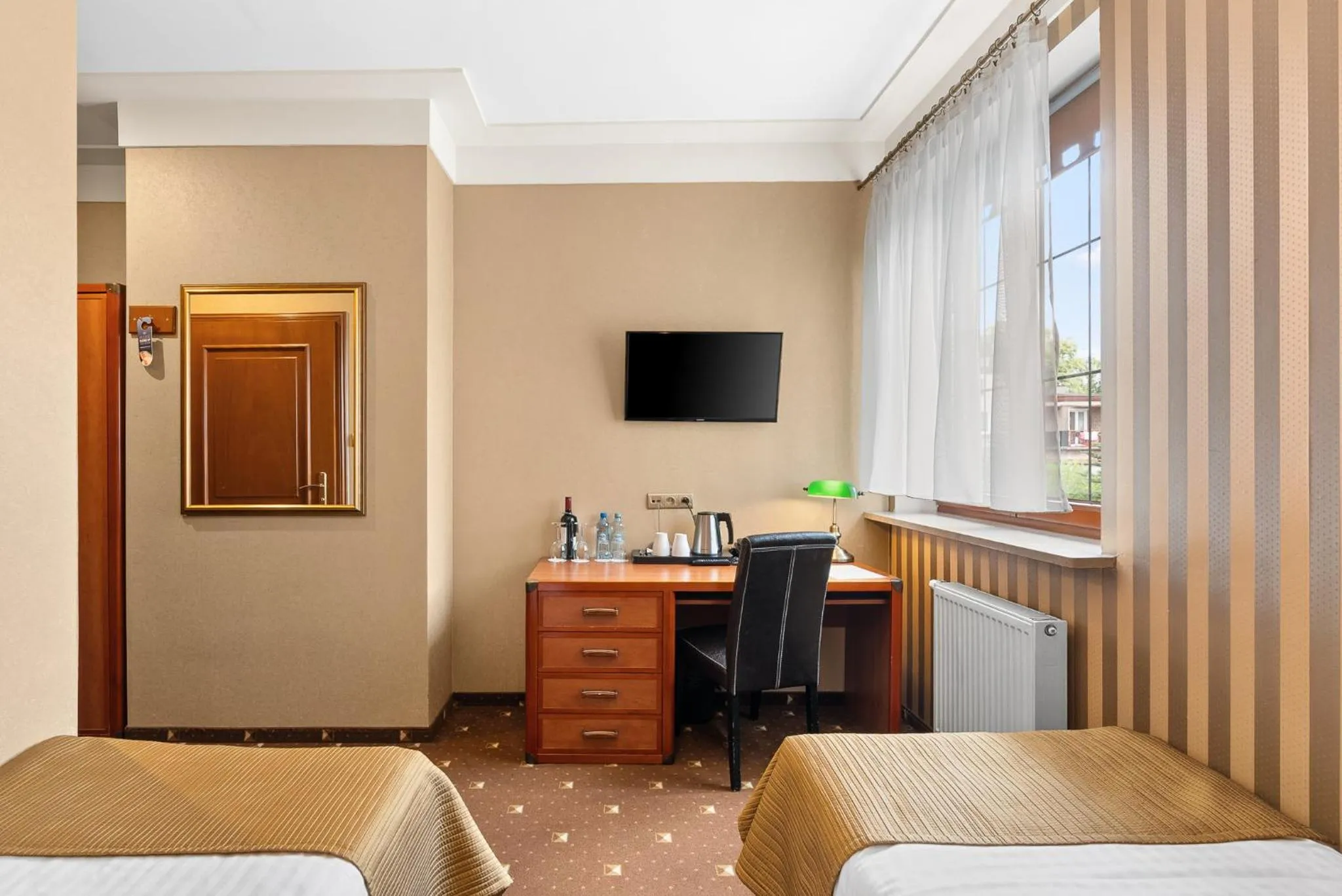 Bed in Hotel Diament Bella Notte Katowice - Chorzów