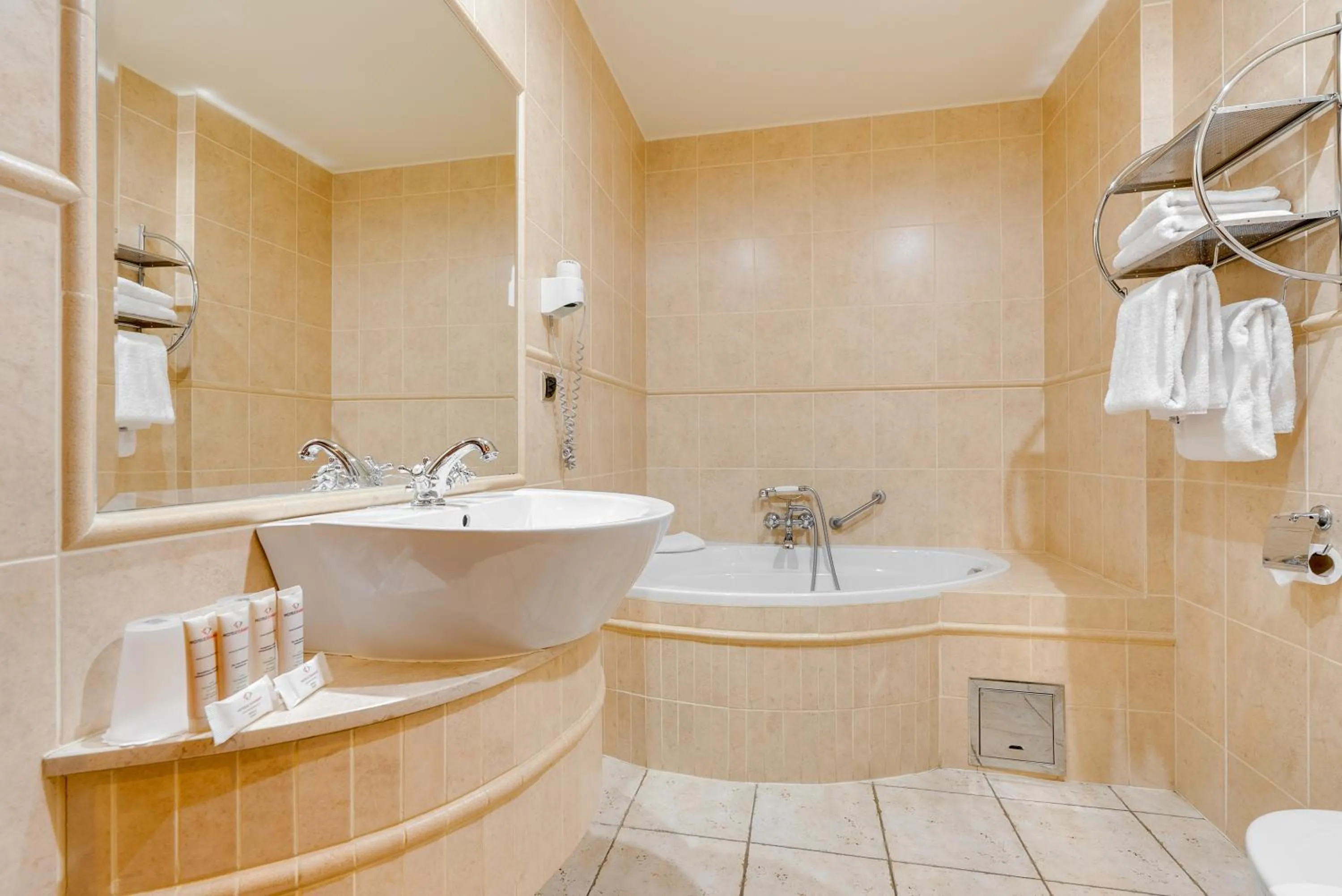 Bathroom in Hotel Diament Bella Notte Katowice - Chorzów