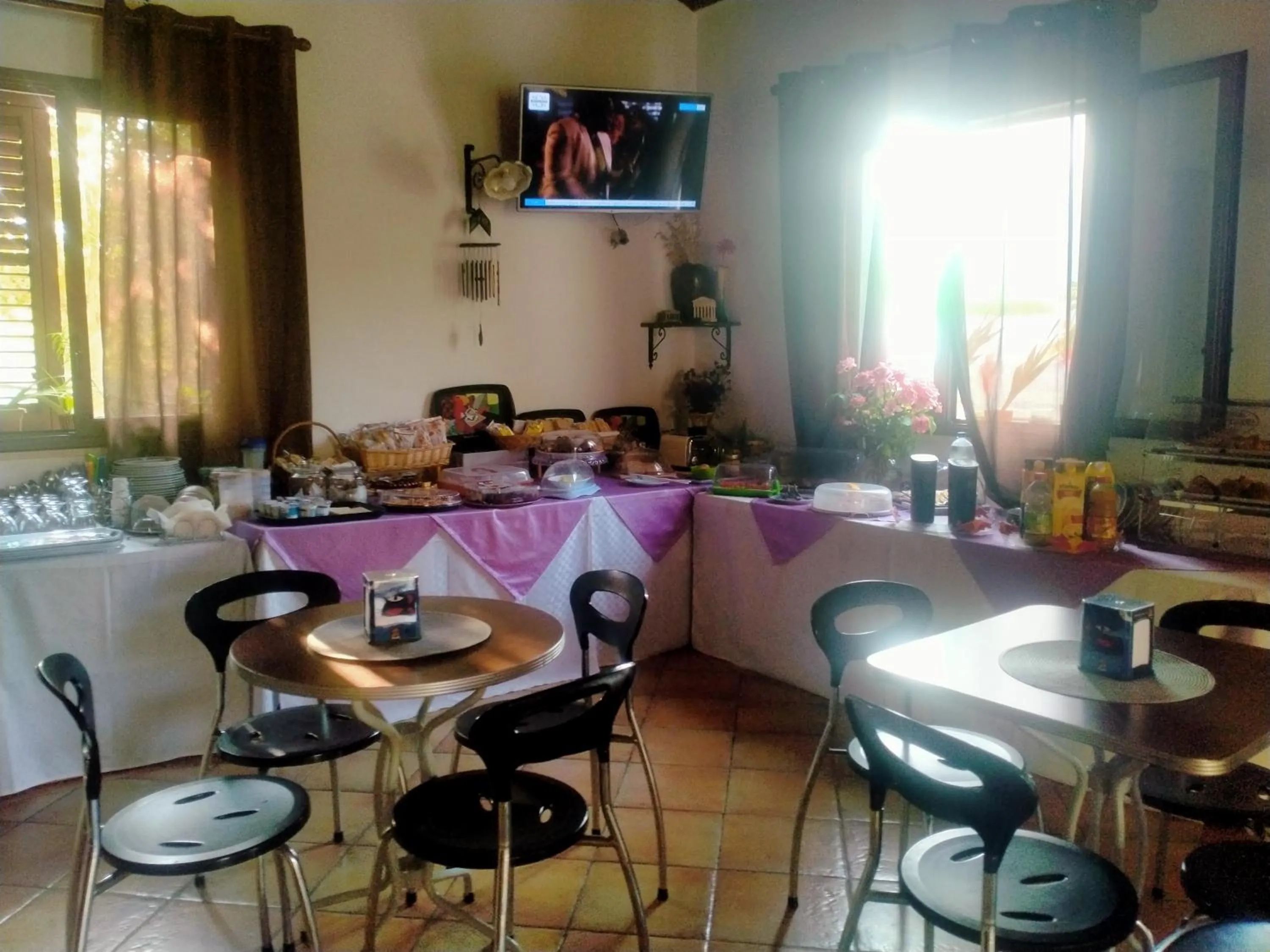 Breakfast in Hotel Grotticelli