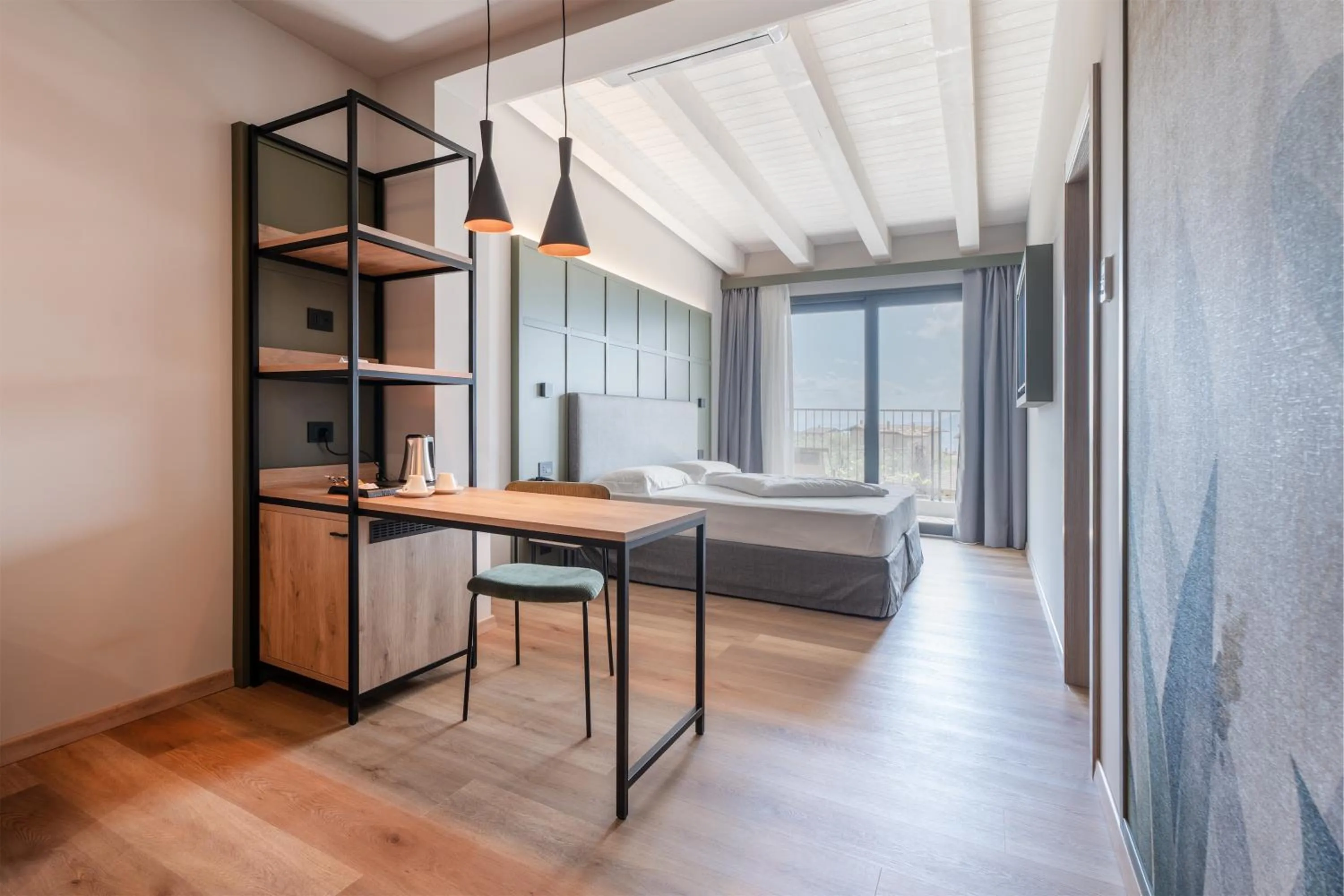 Bedroom, Bed in Majestic Palace