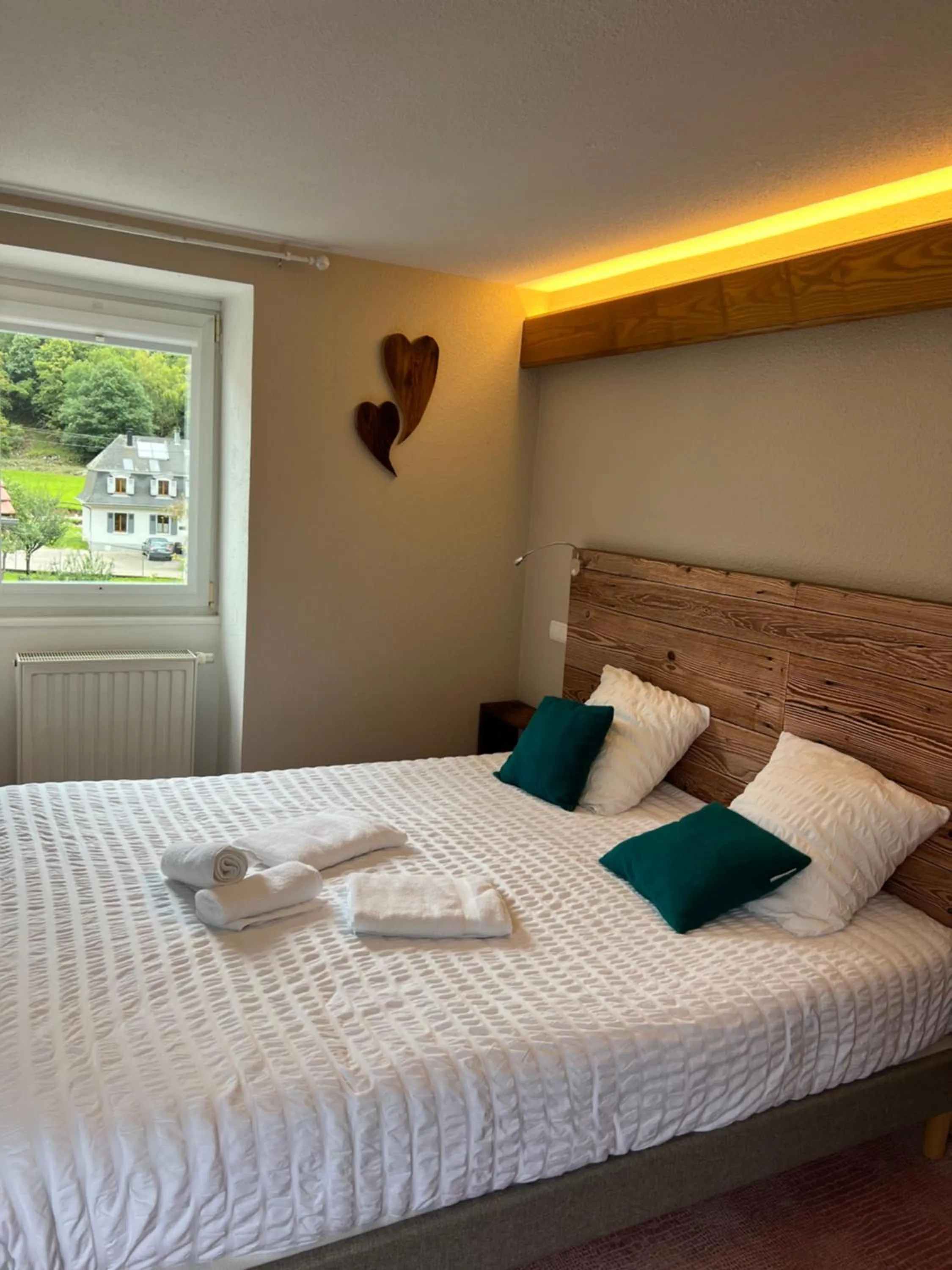 Bed in Hôtel Restaurant Valneige