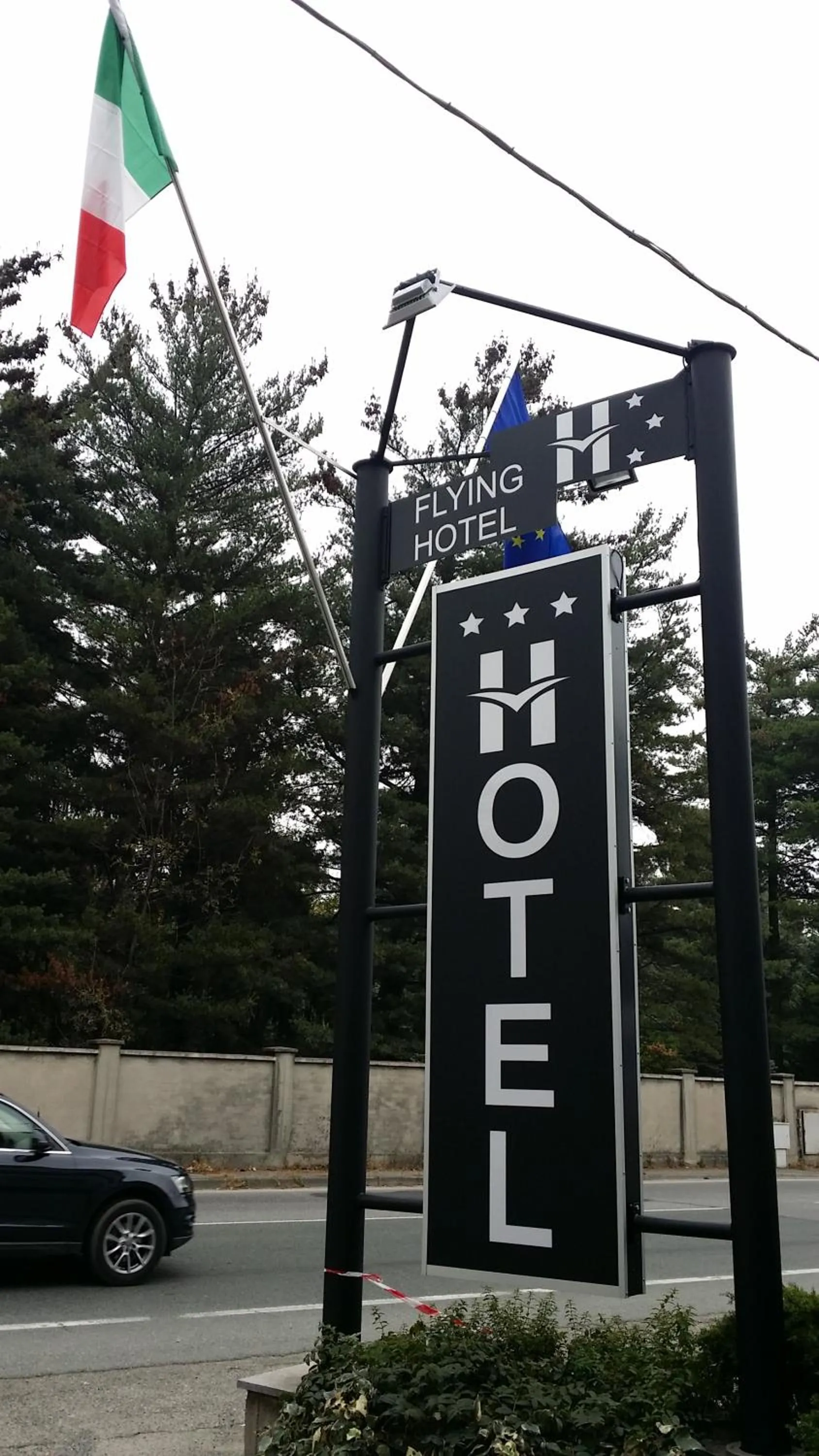 Facade/entrance in Flying Hotel