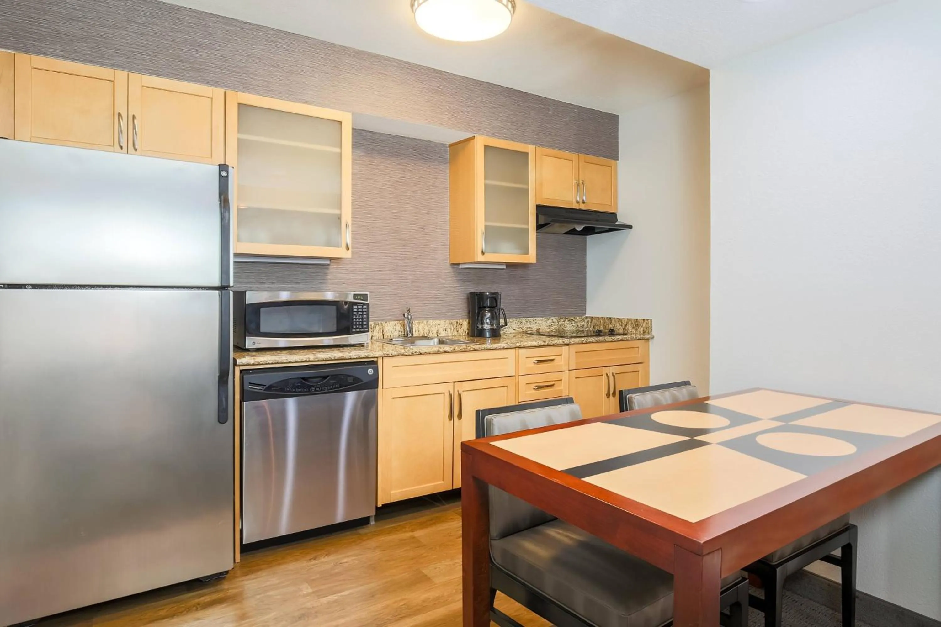 Kitchen or kitchenette in Residence Inn by Marriott Atlanta Cumberland/Galleria