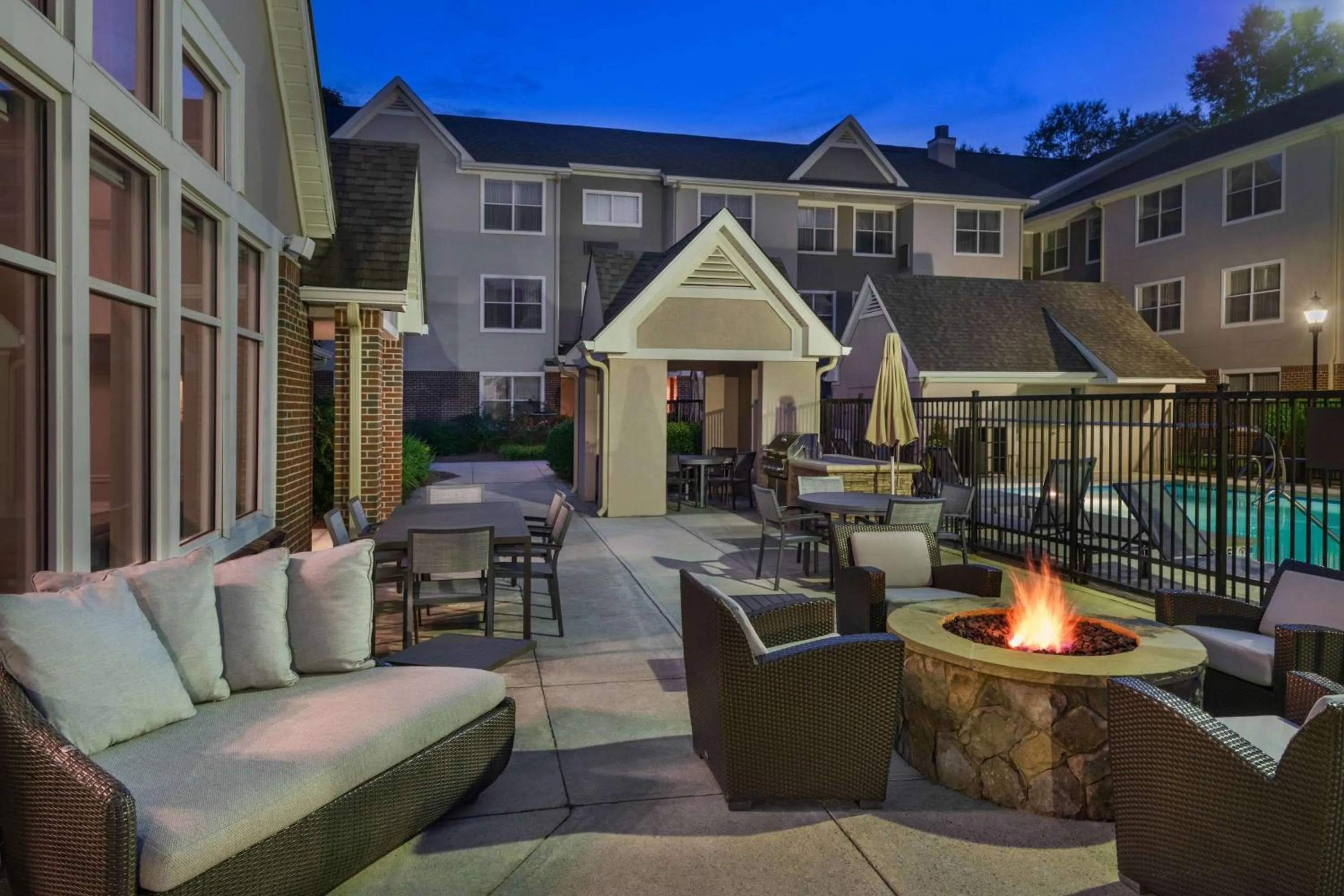 Patio in Sonesta ES Suites Atlanta Kennesaw Town Center