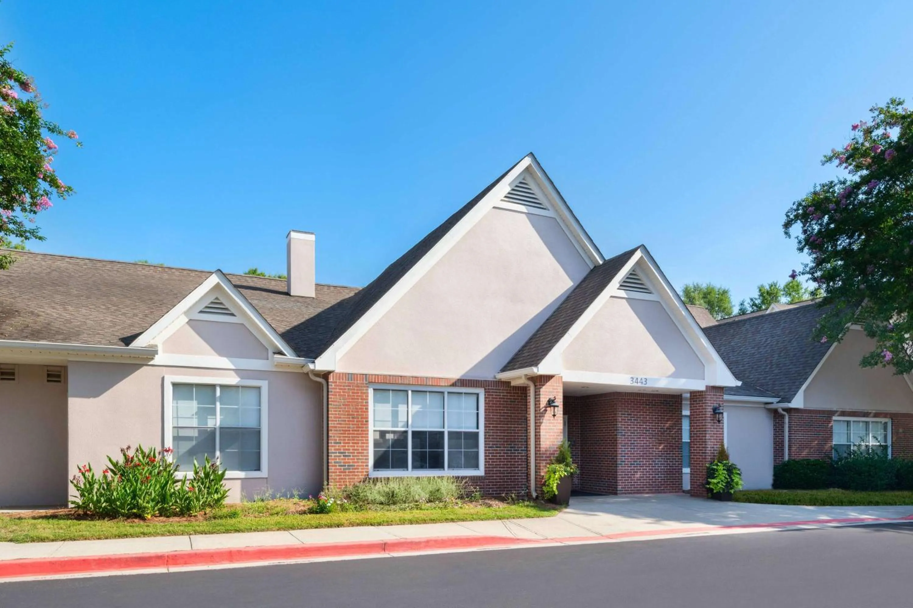 Property building in Sonesta ES Suites Atlanta Kennesaw Town Center