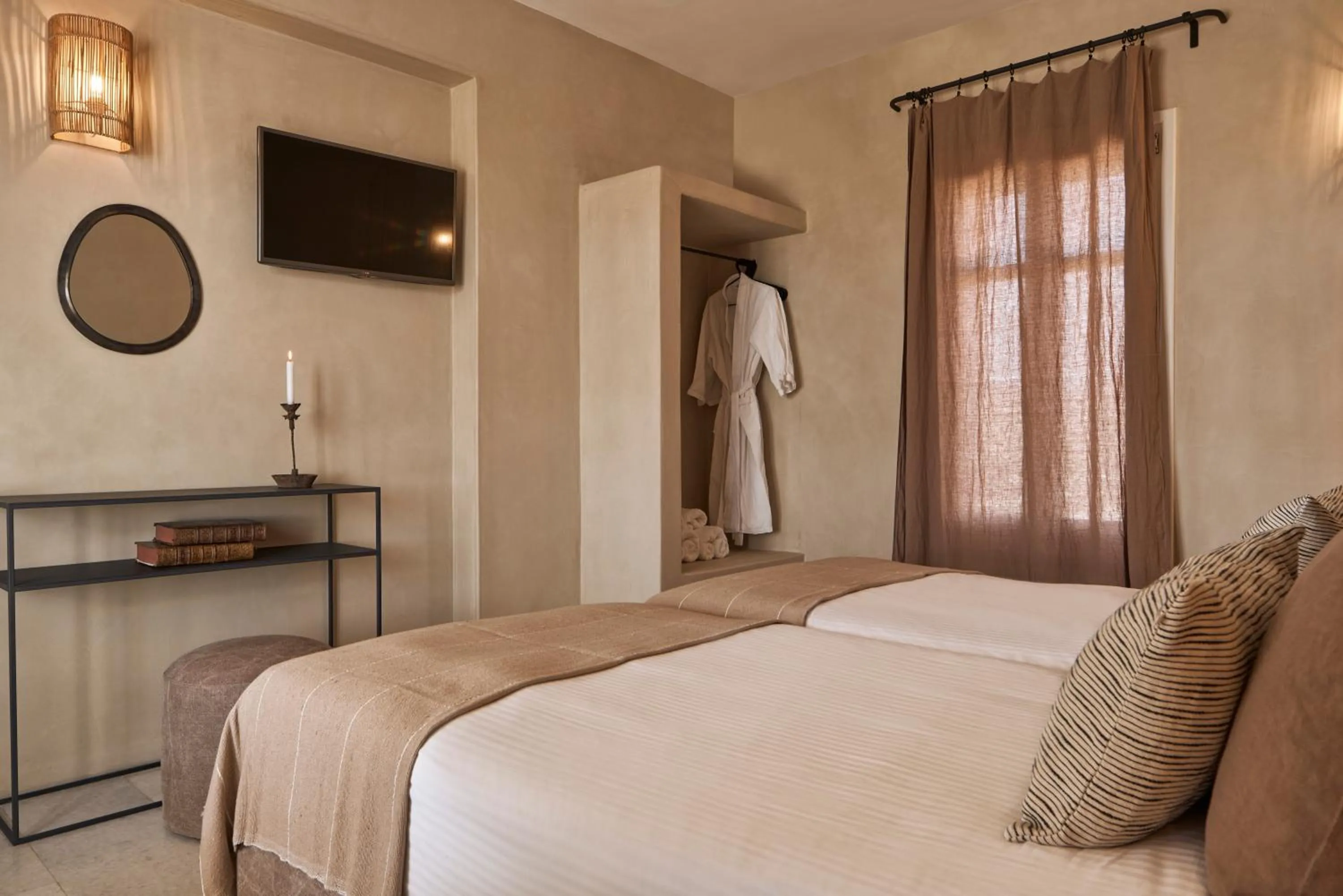 Bed in Naxian Collection - Small Luxury Hotel of the World