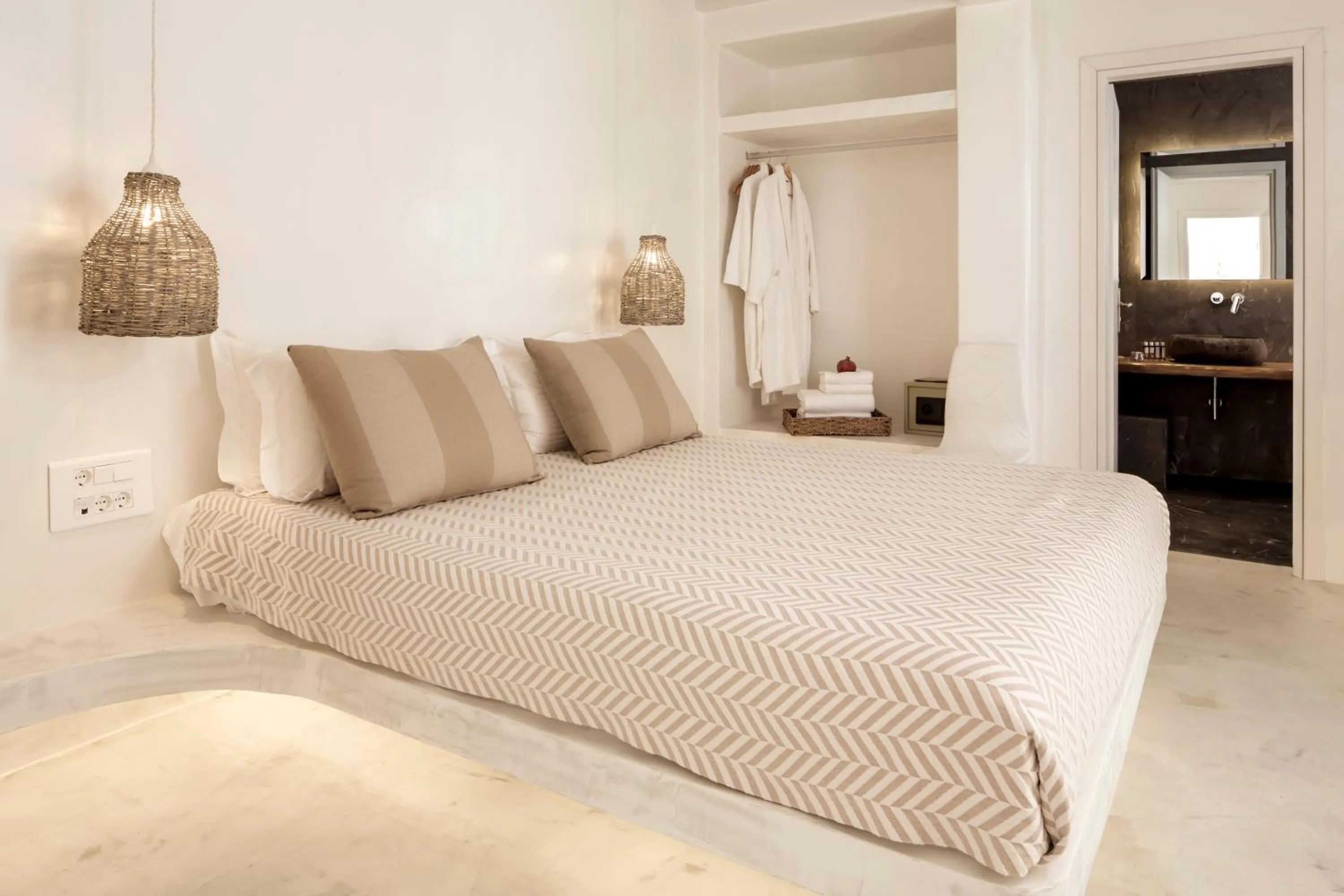 Bedroom, Bed in Naxian Collection - Small Luxury Hotel of the World
