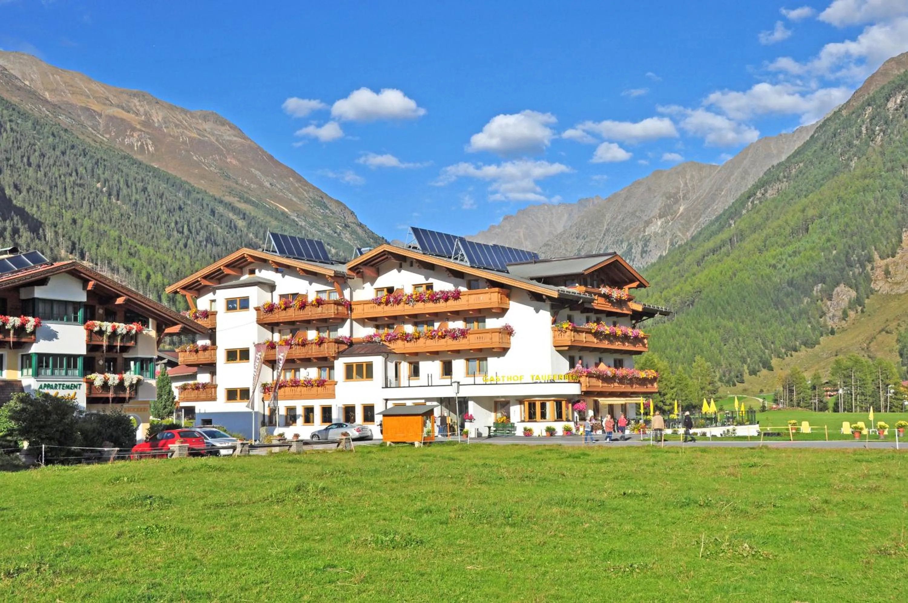 Facade/entrance in Tauferberg