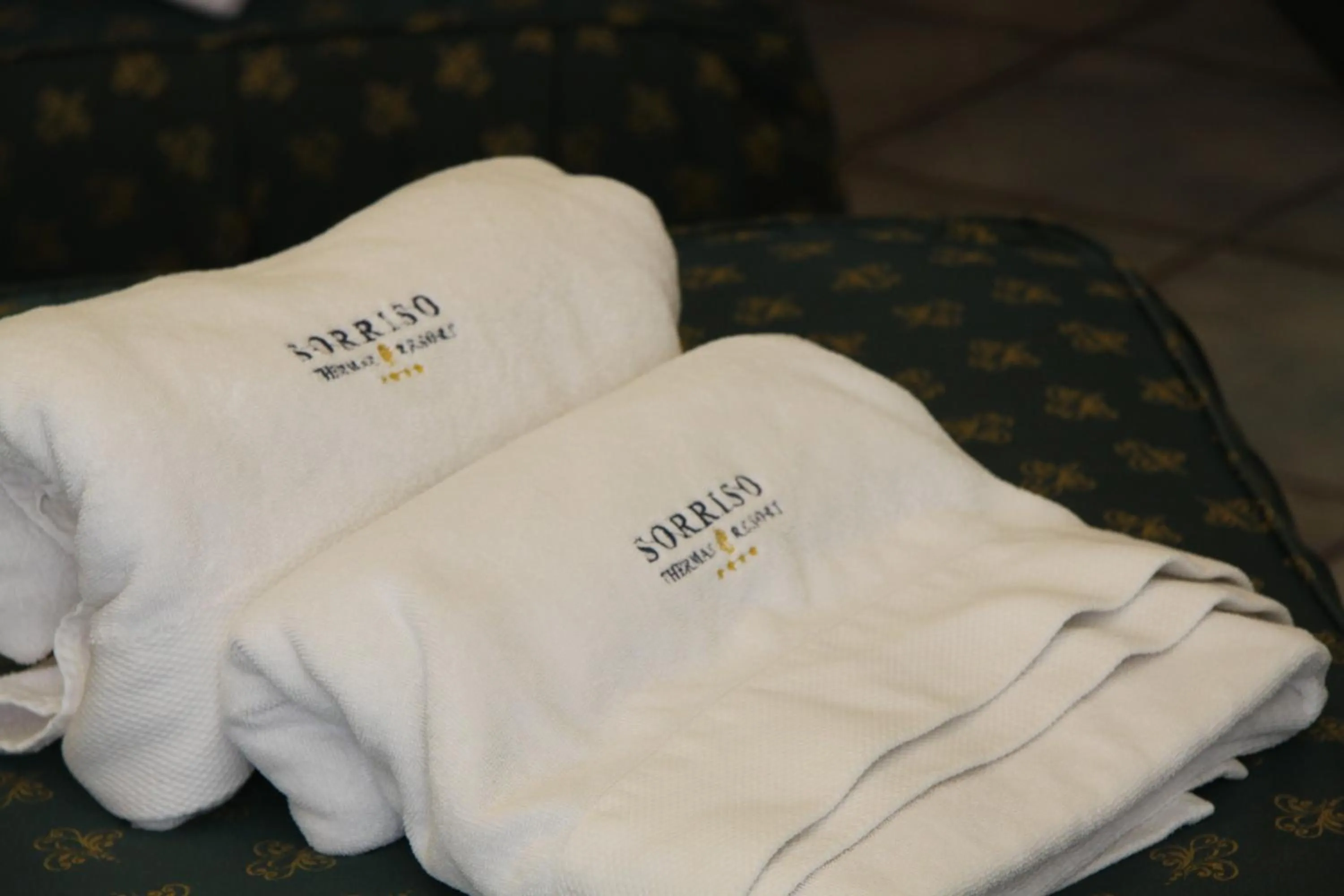 Bed in Sorriso Thermae Resort & Spa