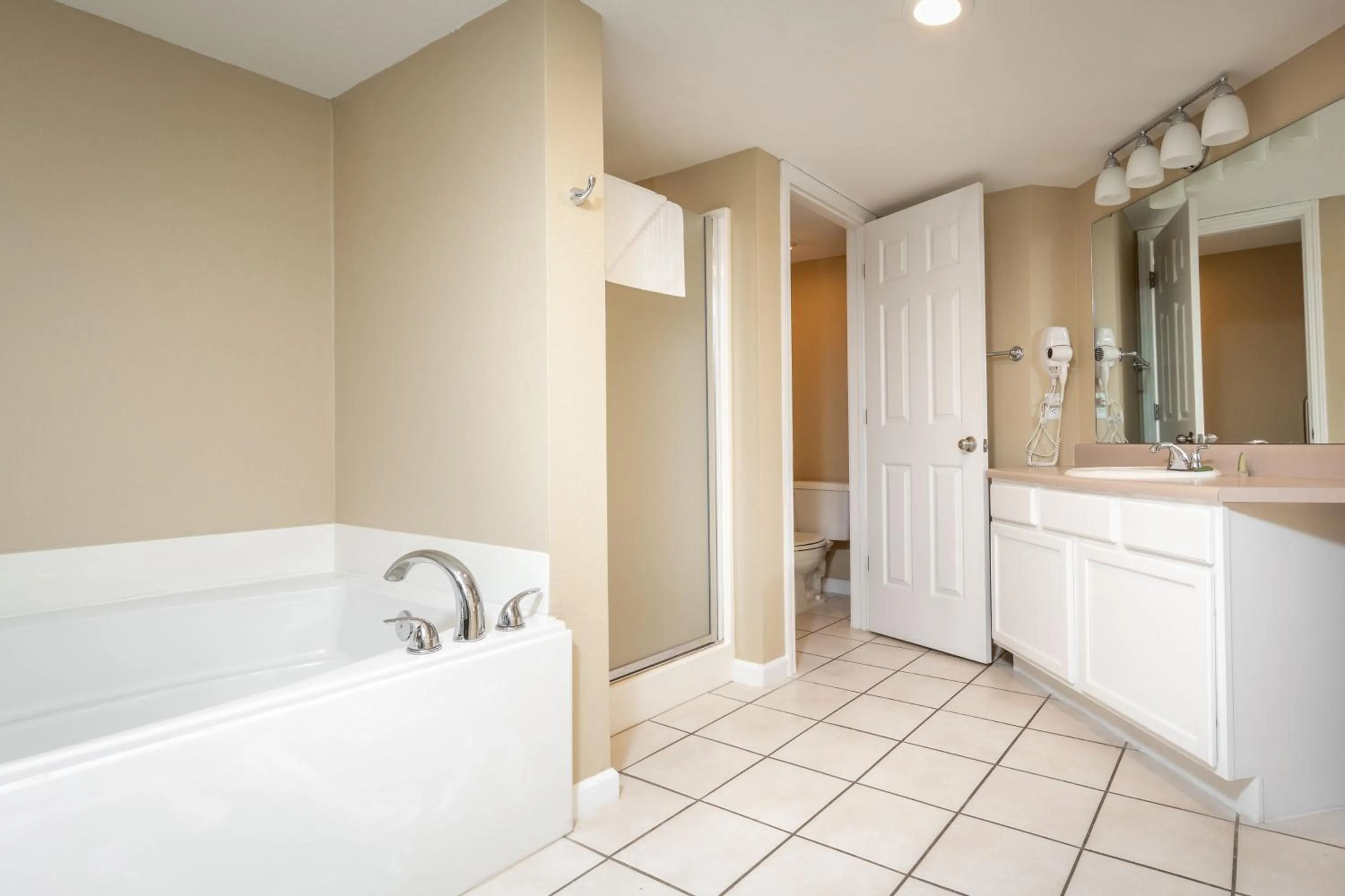 Bathroom in Carriage Place