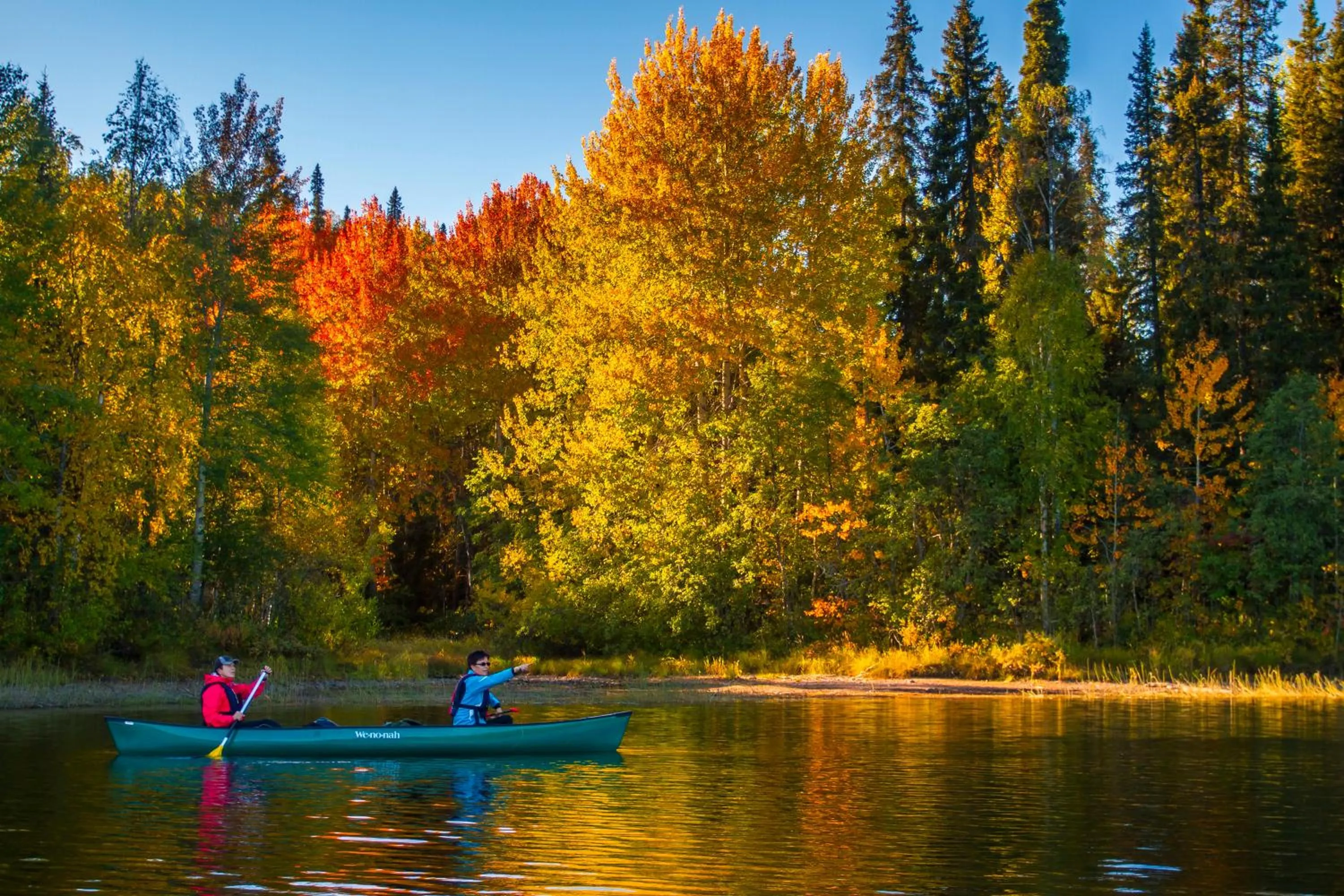 Canoeing in Sallatunturin Tuvat