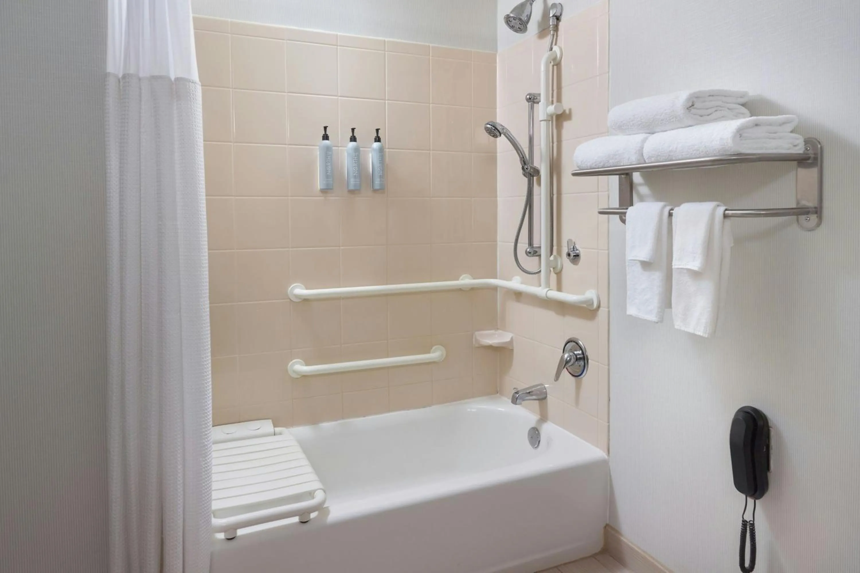 Photo of the whole room in Courtyard by Marriott Birmingham Downtown at UAB