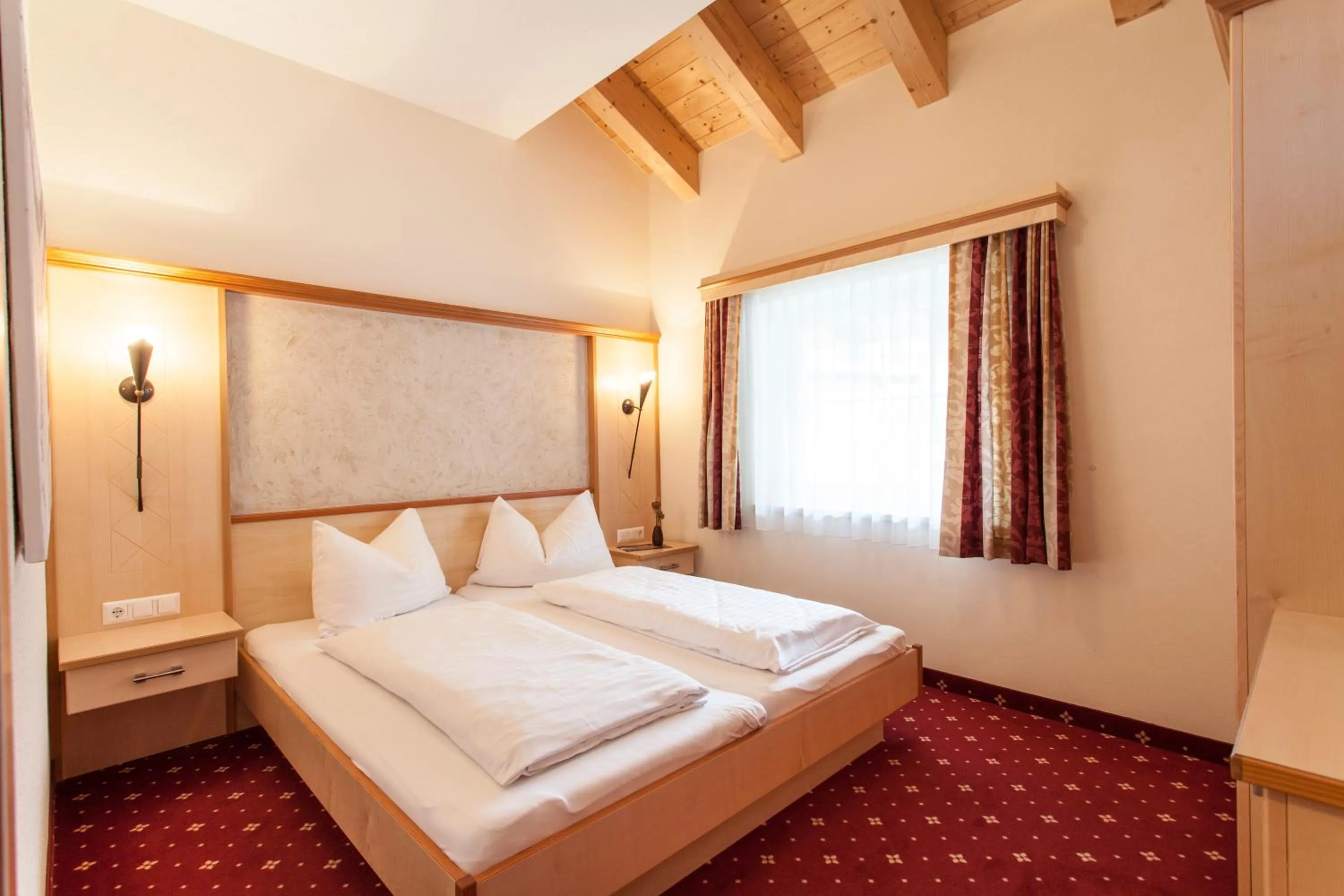 Bedroom, Bed in ALPENAPART LADIS ehemals Alpenapart Alexander