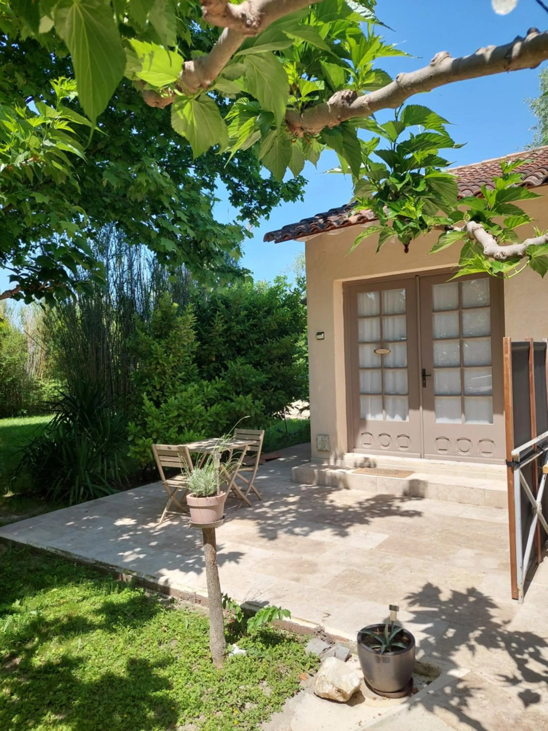 Patio in Mas des Cigognes