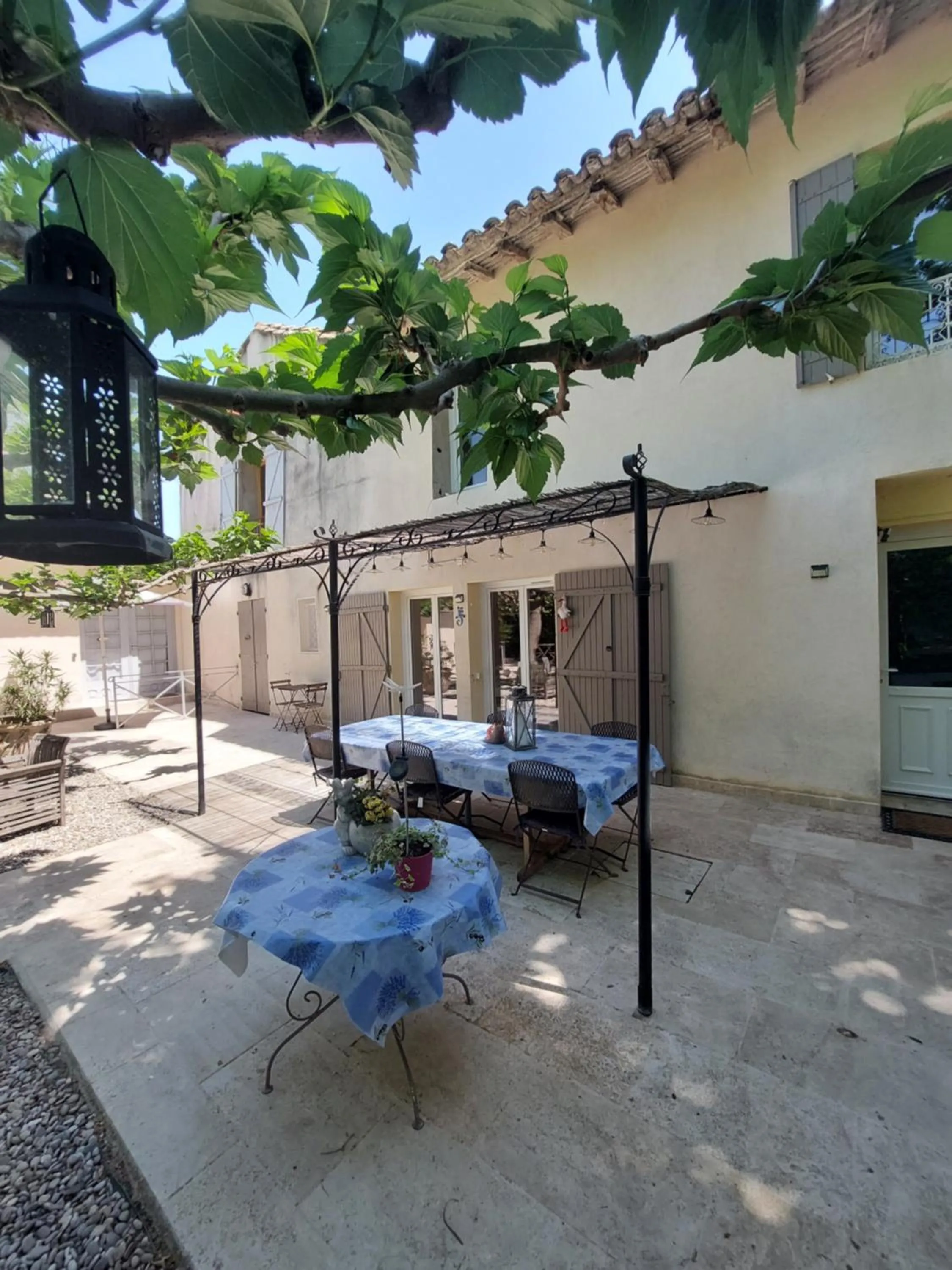 Property building in Mas des Cigognes