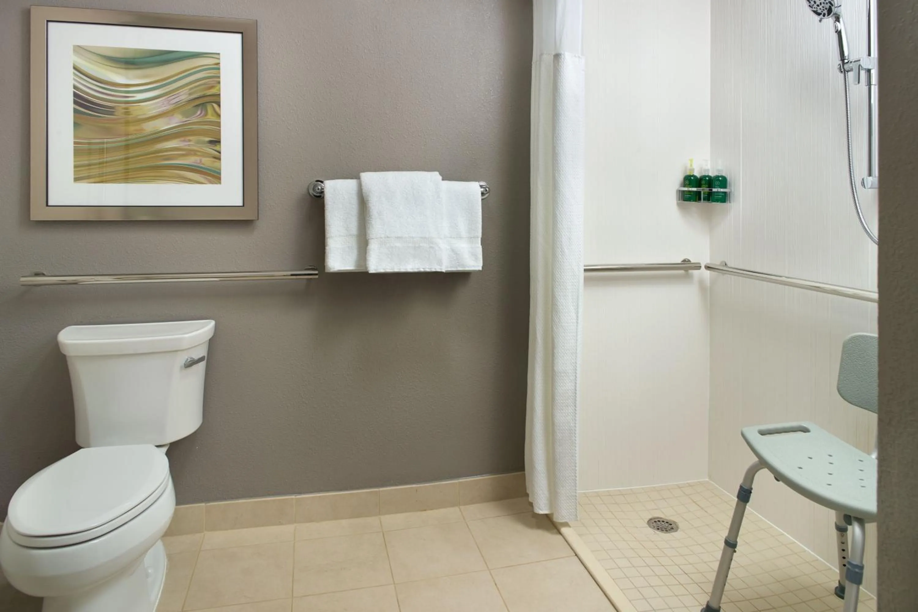 Bathroom in Courtyard by Marriott Nashville Airport