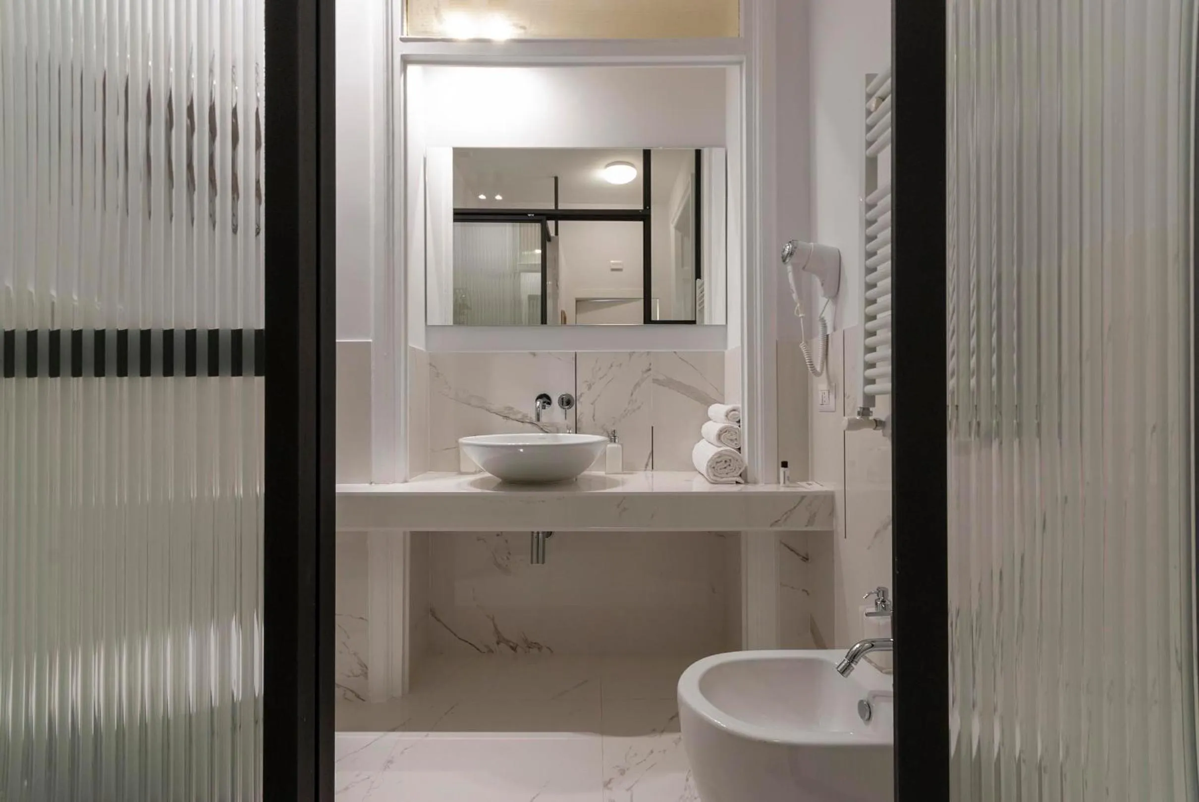 Bea Suites Luxury Rooms